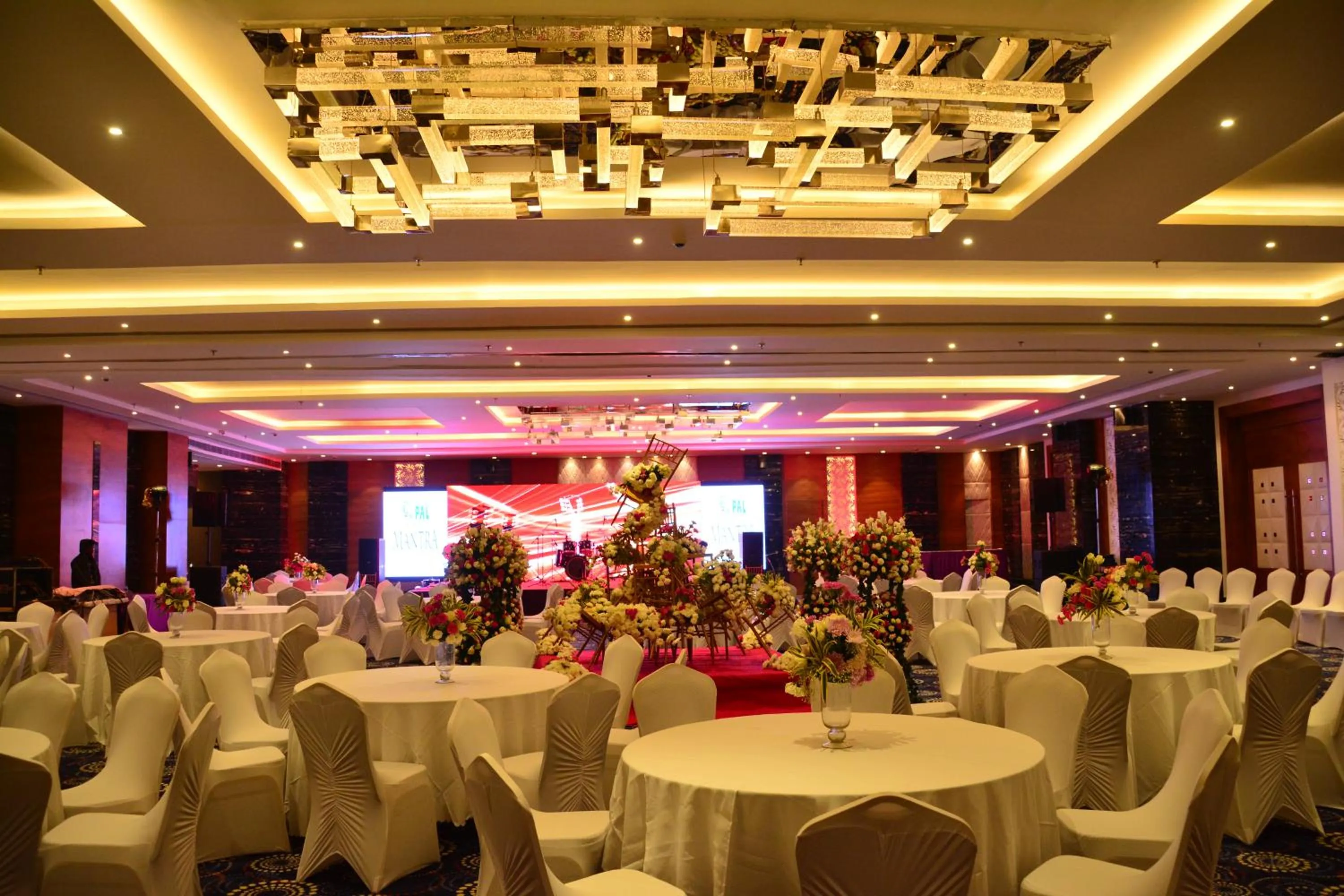 Banquet/Function facilities in Pal Heights Mantra
