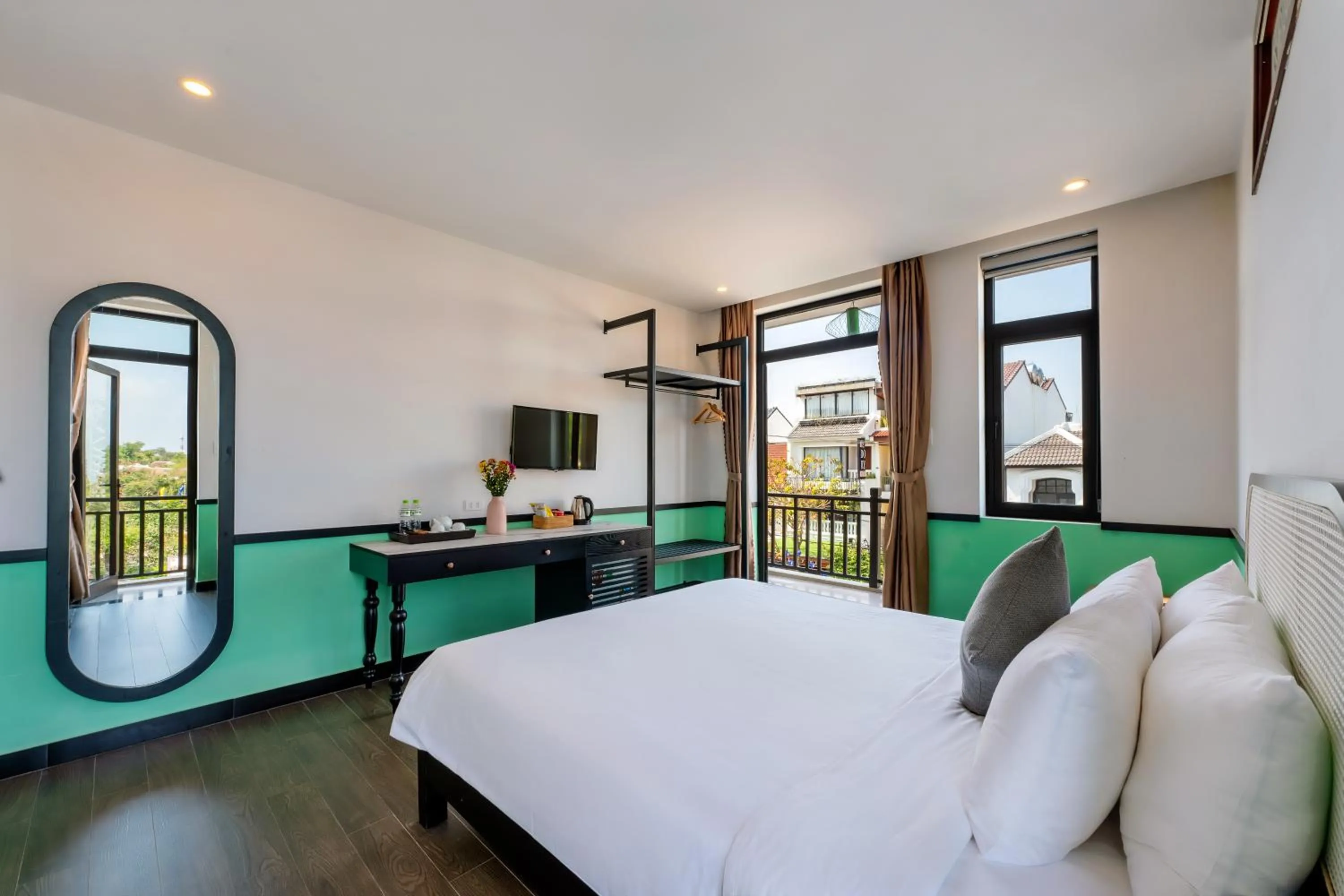 Balcony/Terrace, Bed in Hoi An Ivy Hotel