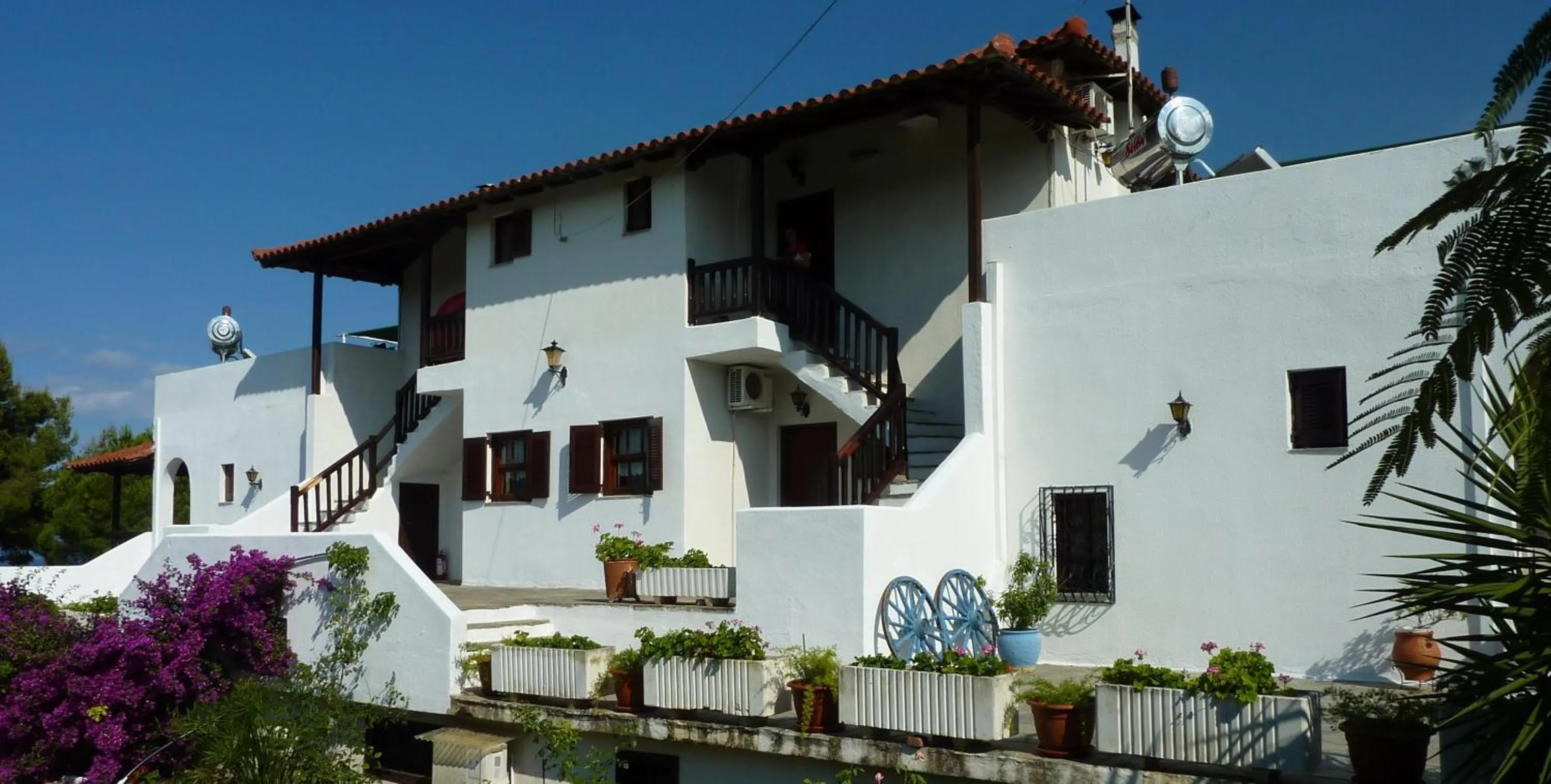 Property building in Villa Oasis