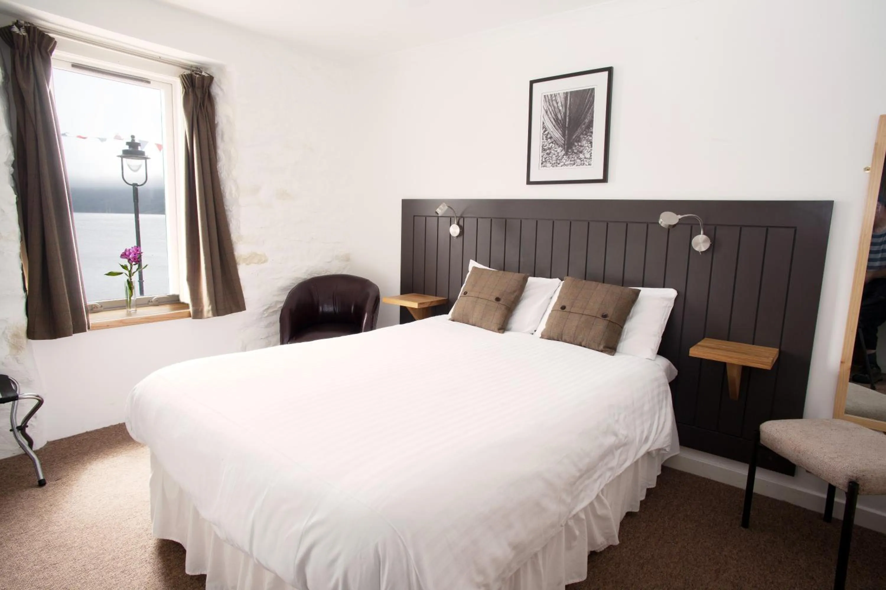 Bedroom, Bed in The Arch Inn