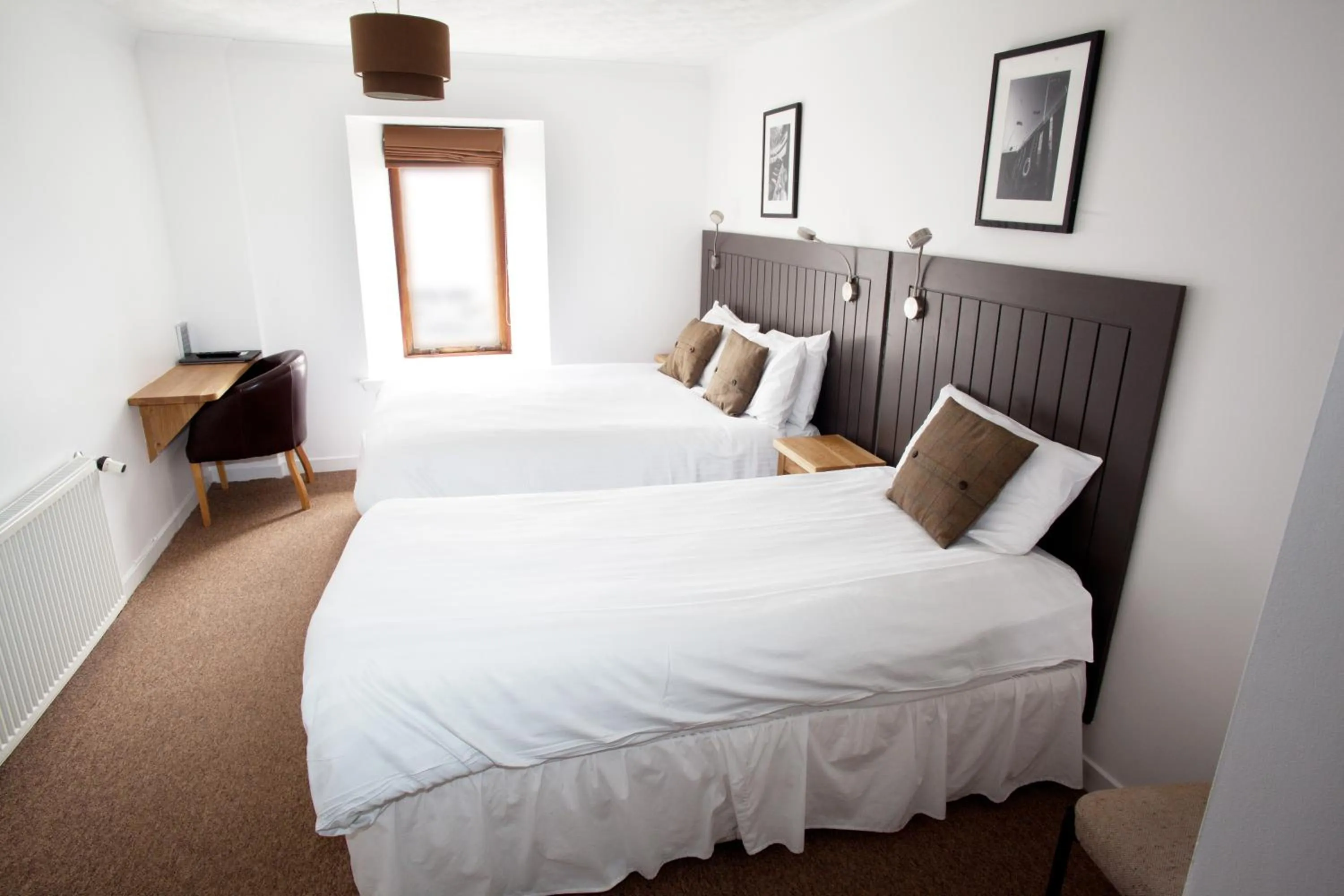 Bedroom, Bed in The Arch Inn