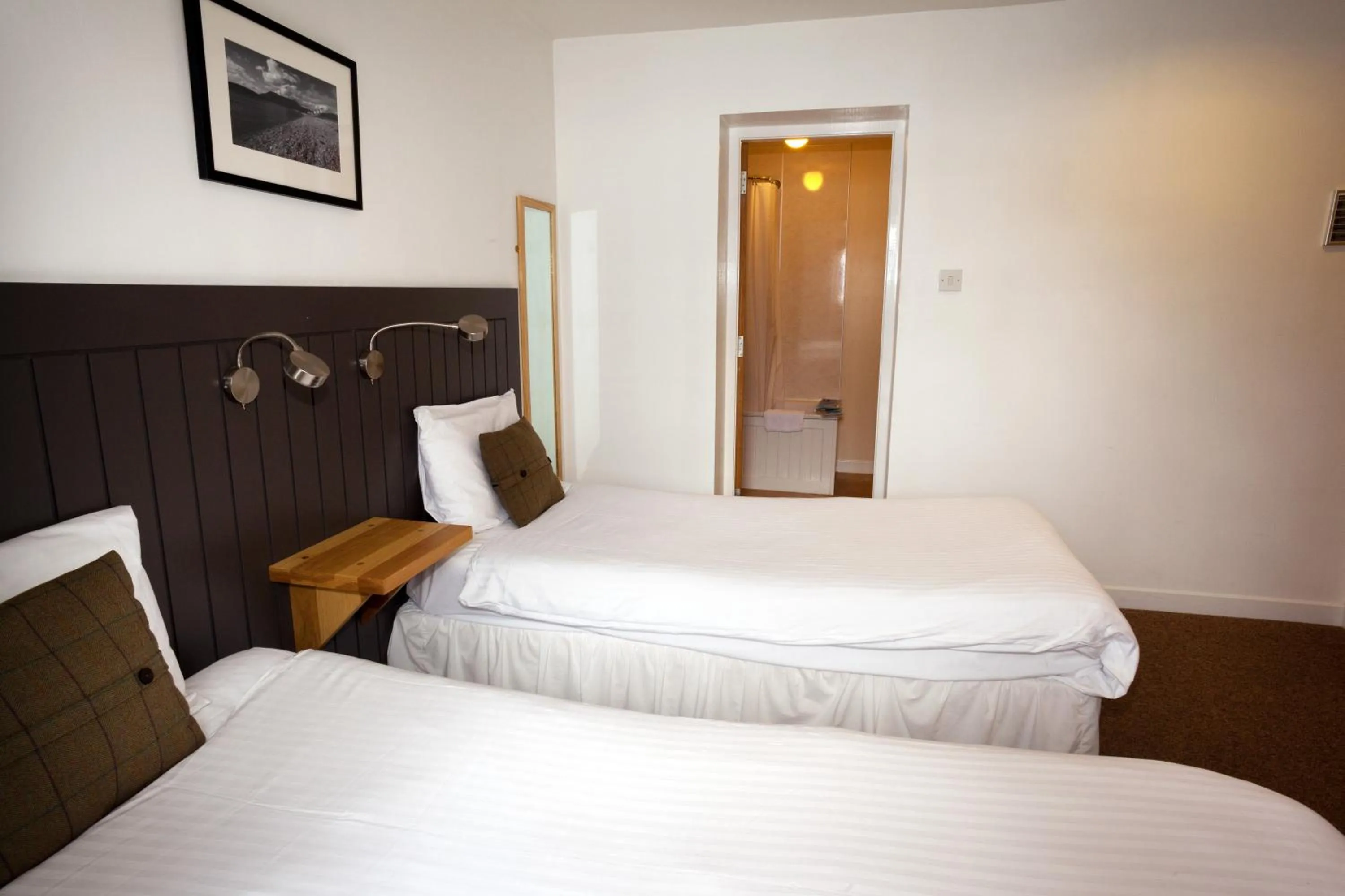 Bedroom, Bed in The Arch Inn