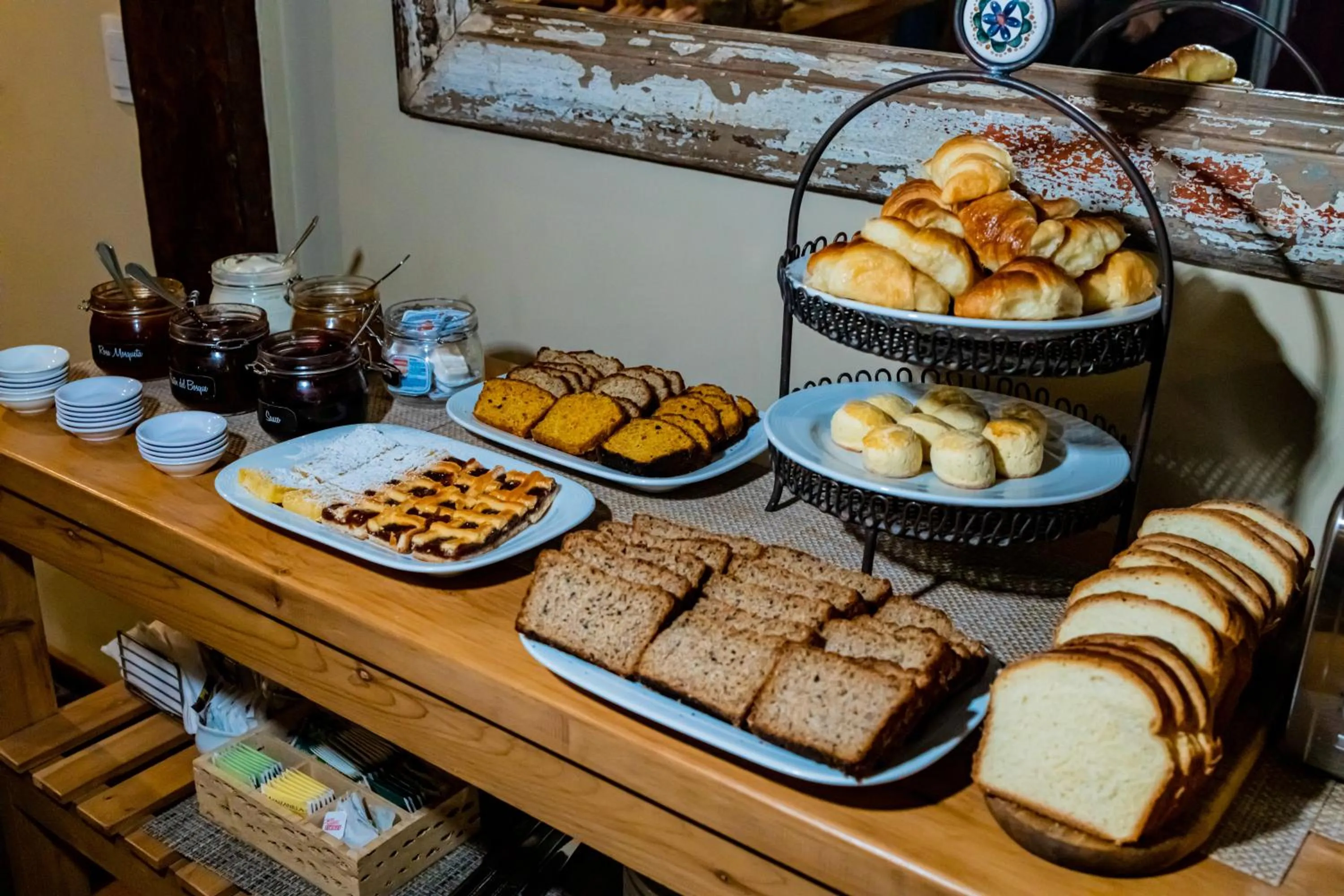 Breakfast in Hostería Verde Morada