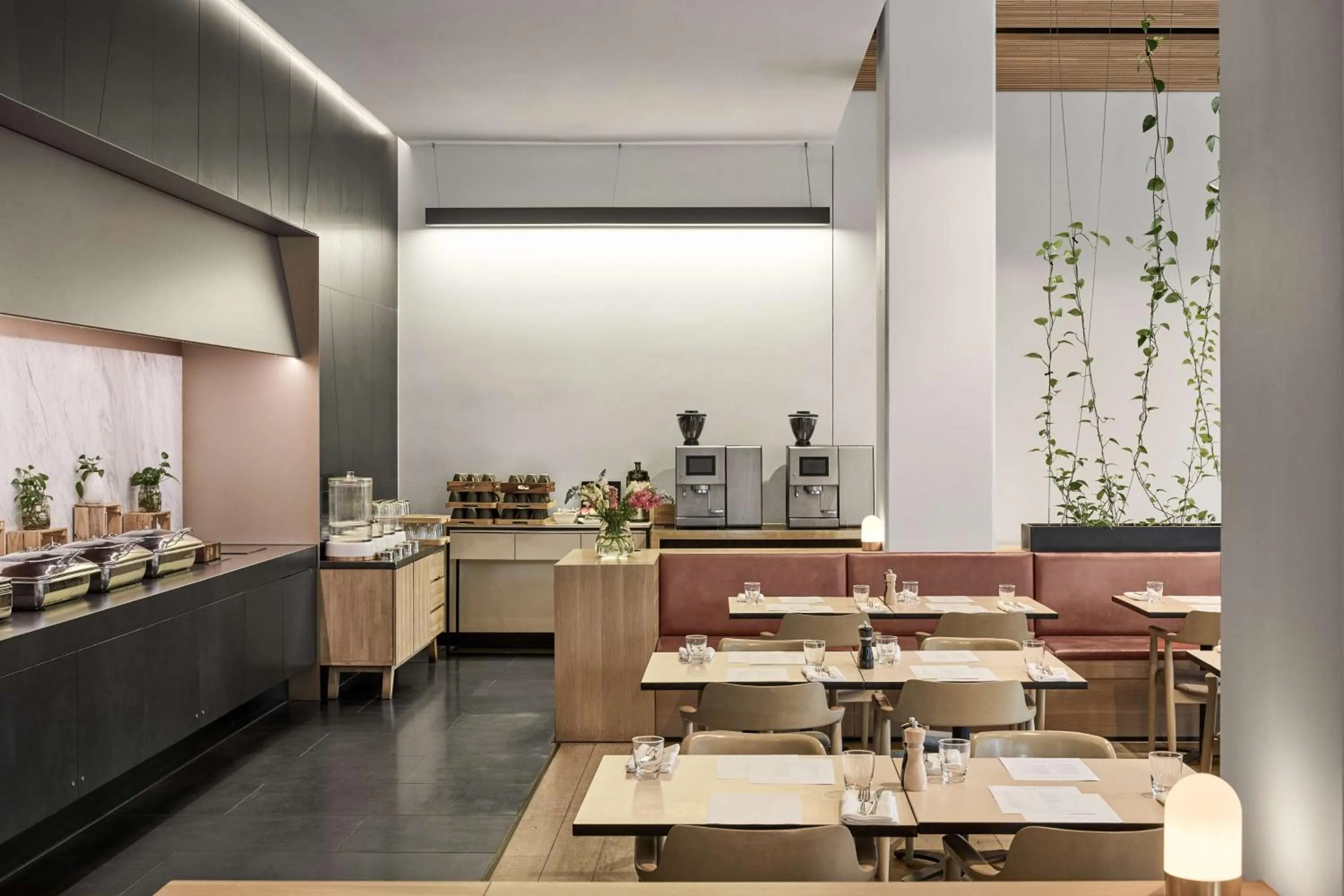 Restaurant/places to eat in Four Points by Sheraton Melbourne Docklands