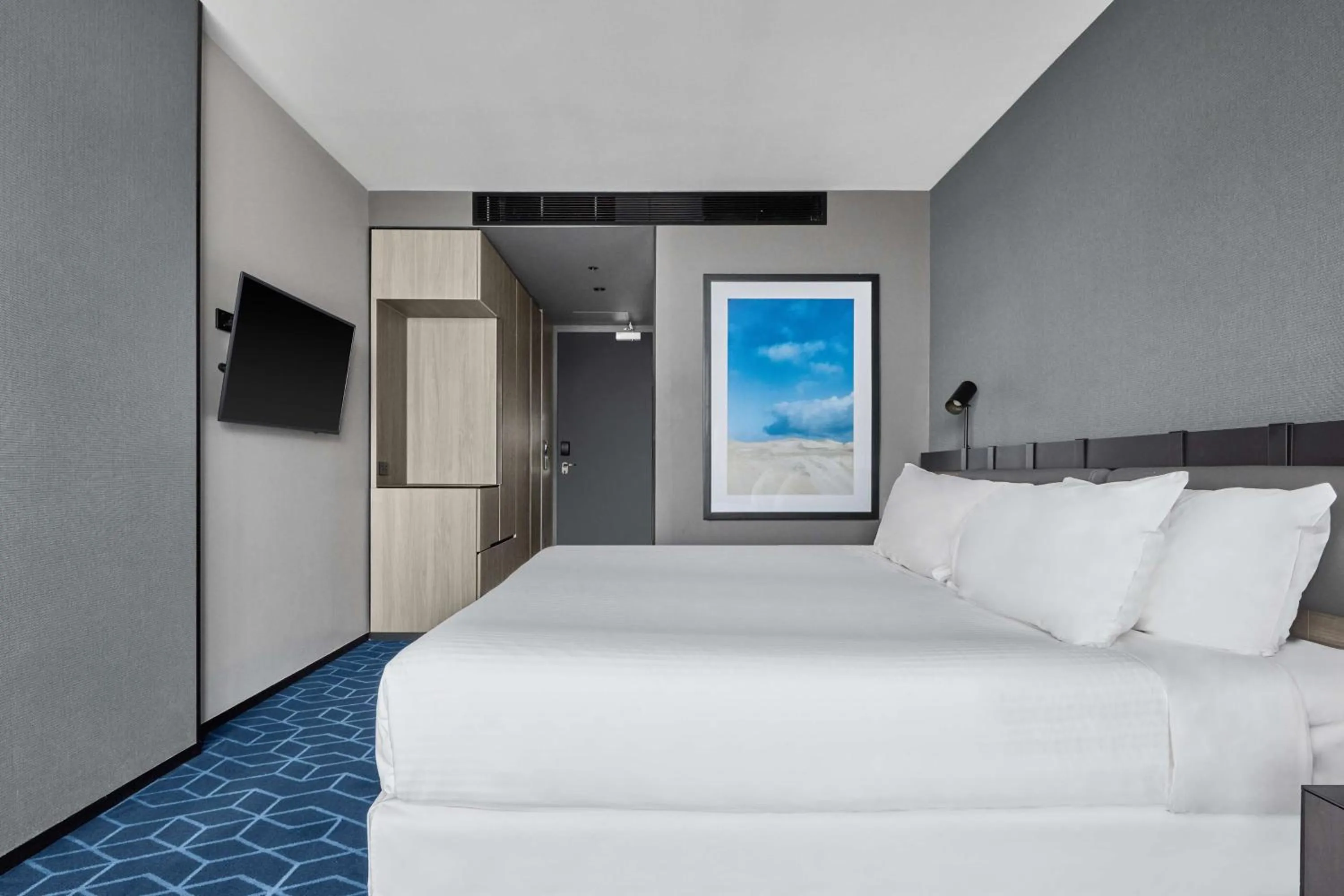 Bedroom, Bed in Four Points by Sheraton Melbourne Docklands