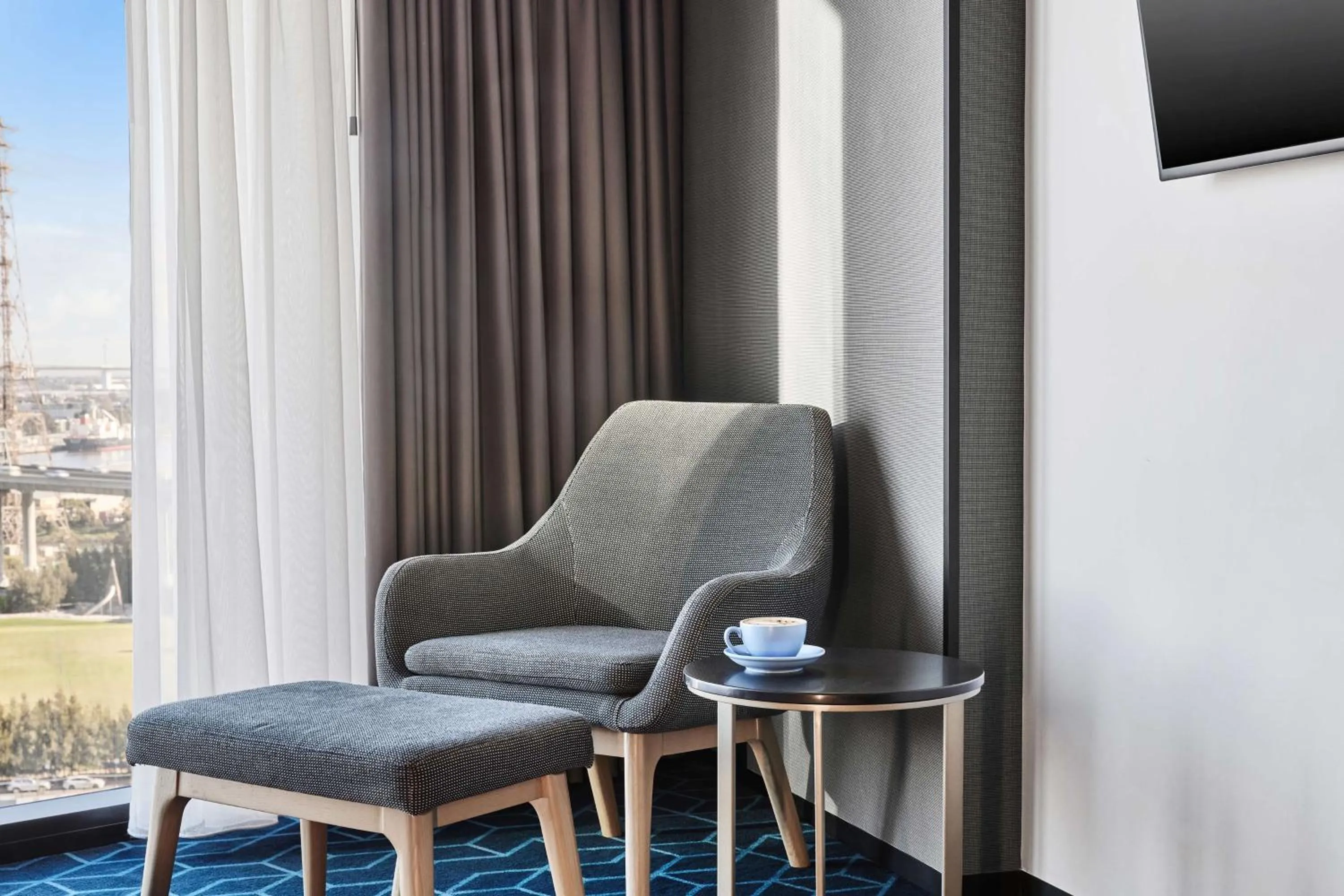 Photo of the whole room in Four Points by Sheraton Melbourne Docklands