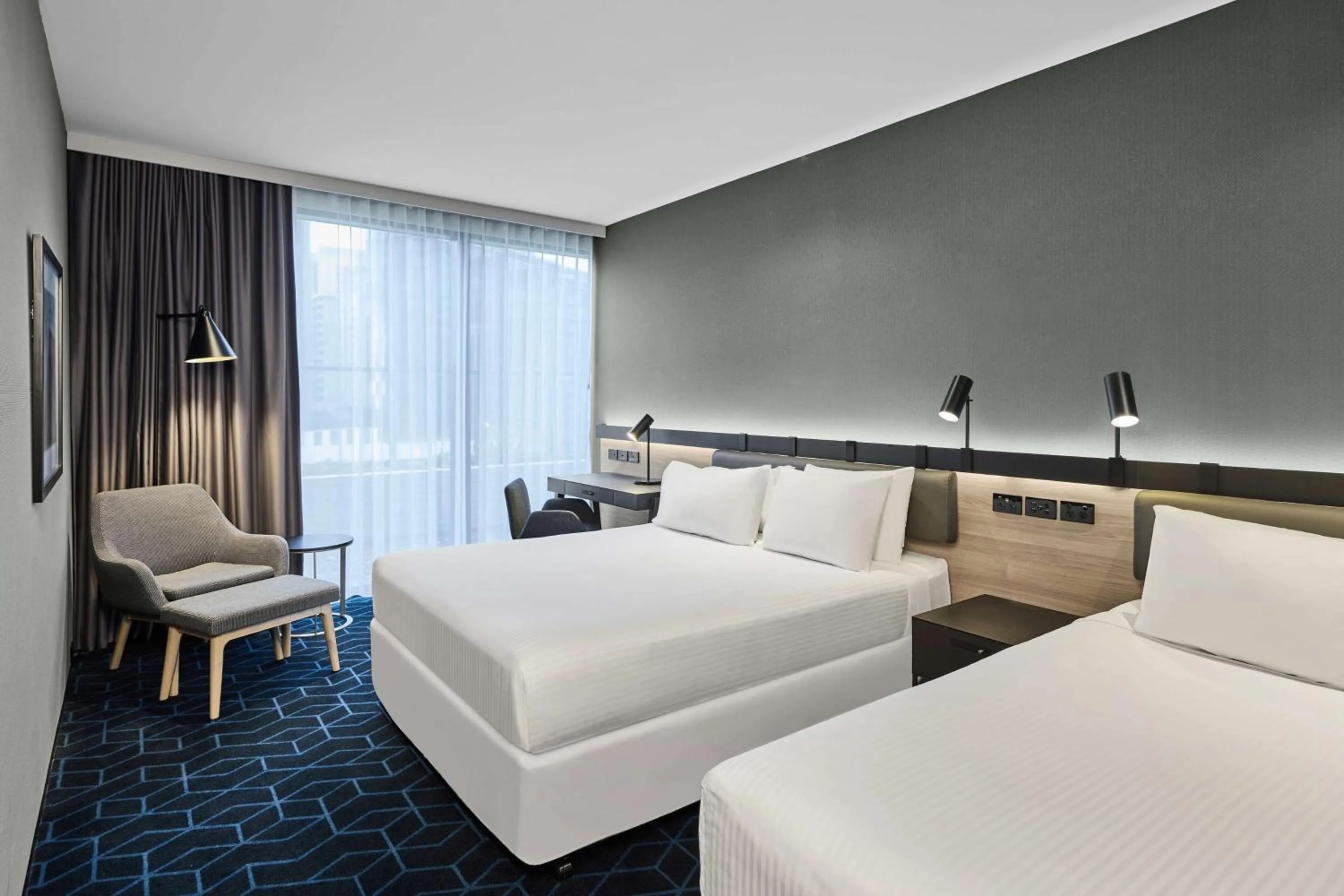 Bedroom, Bed in Four Points by Sheraton Melbourne Docklands