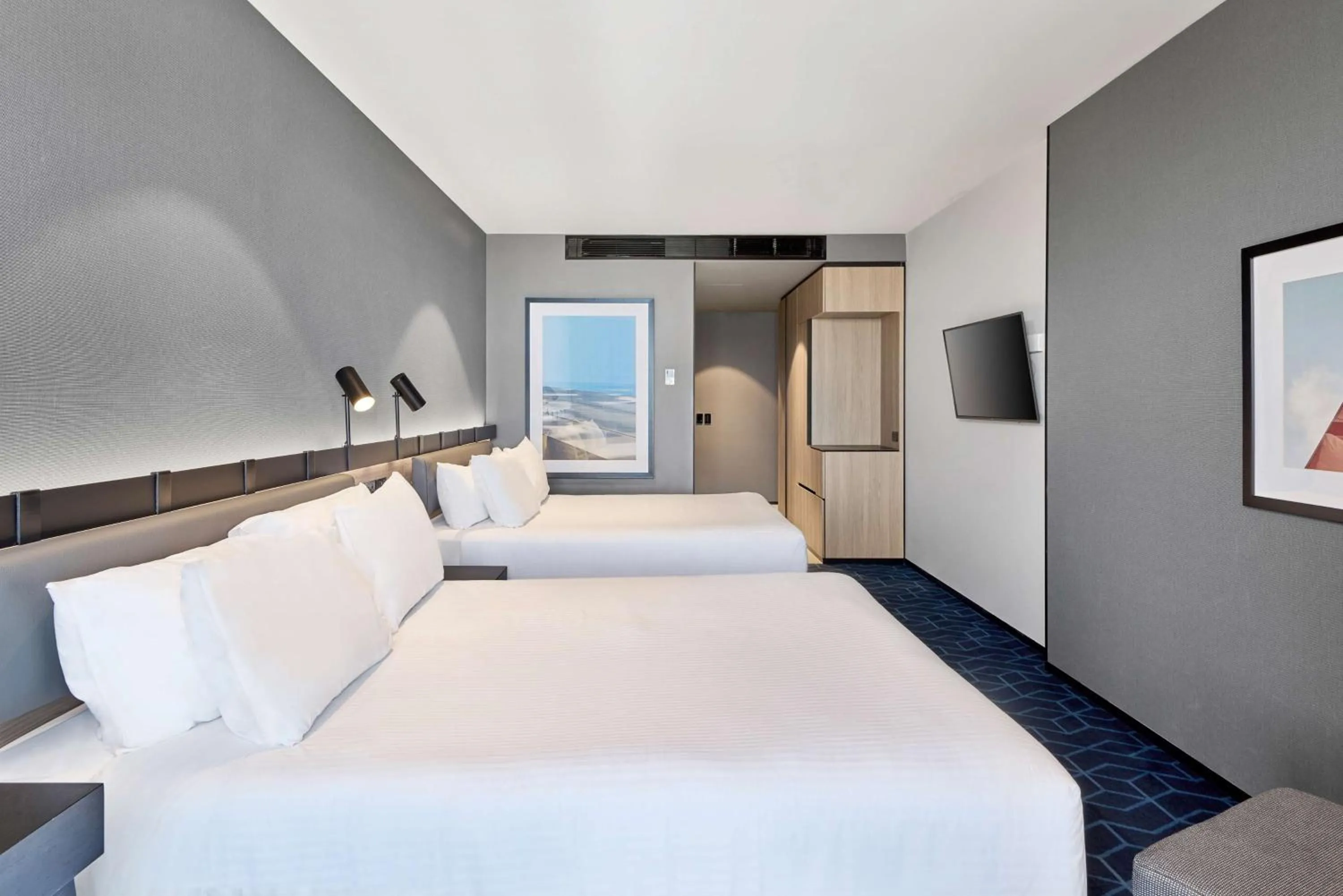 Bedroom, Bed in Four Points by Sheraton Melbourne Docklands