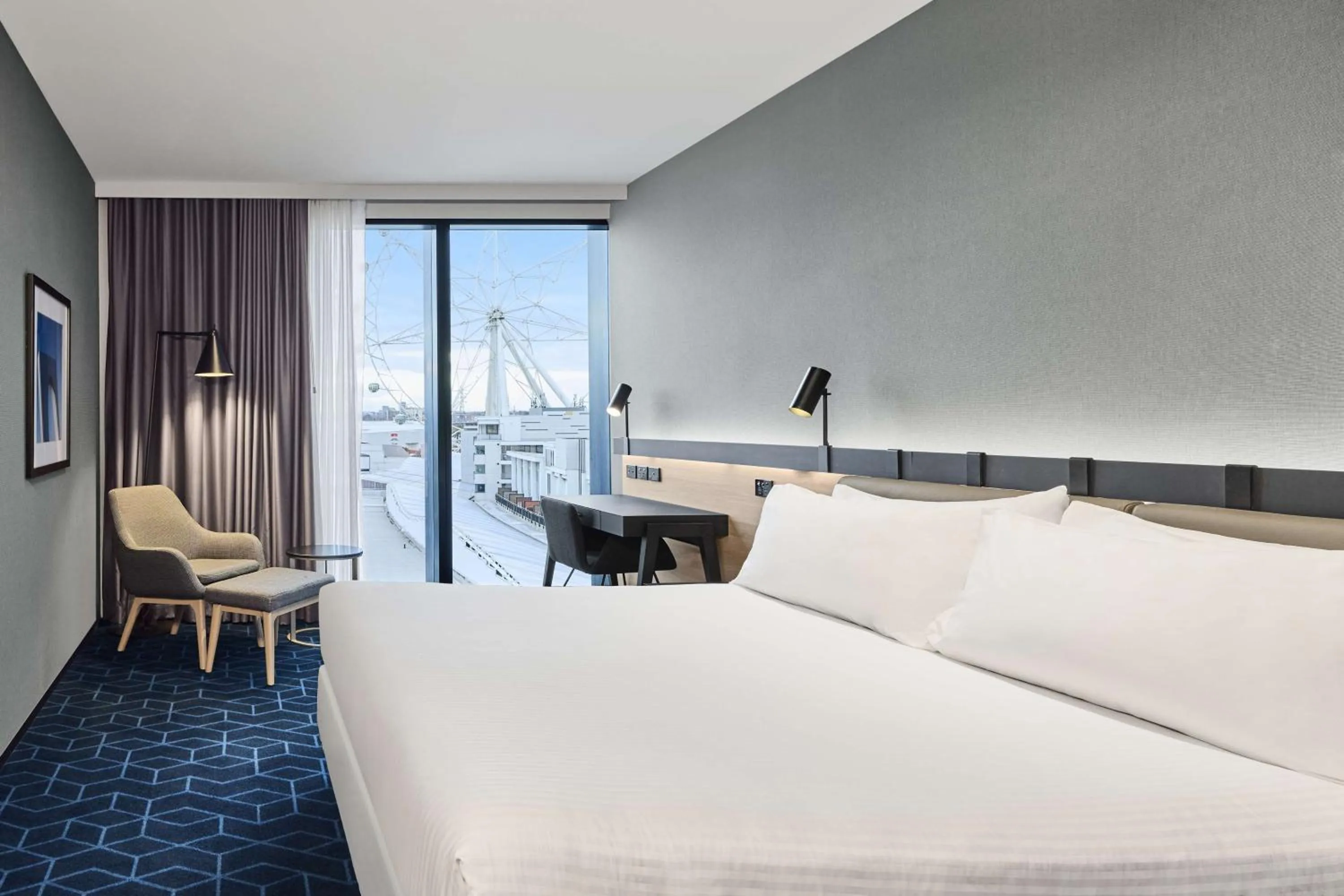 Property building, Bed in Four Points by Sheraton Melbourne Docklands