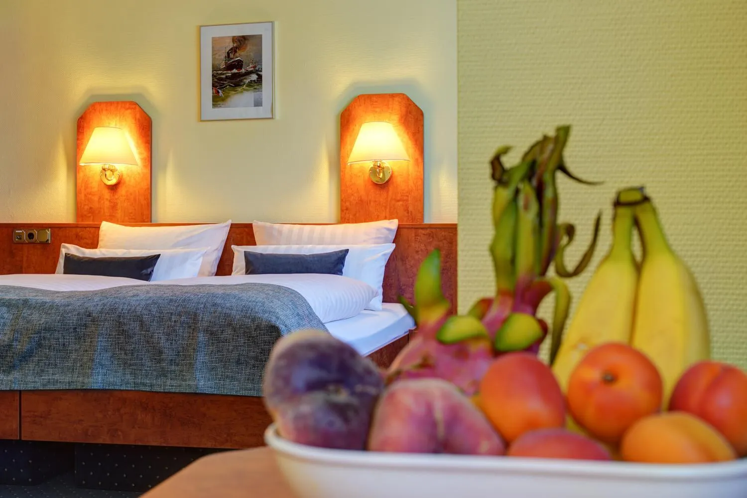 Decorative detail, Bed in Hotel Elbinsel free parking