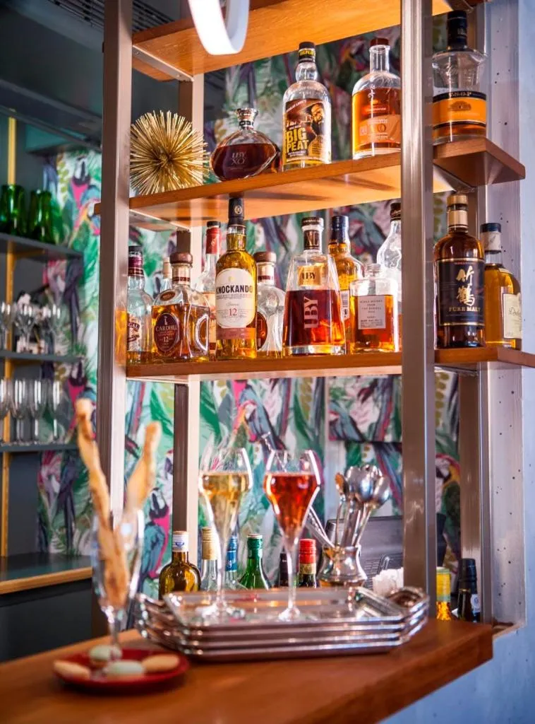 Lounge or bar in Hotel De La Matelote