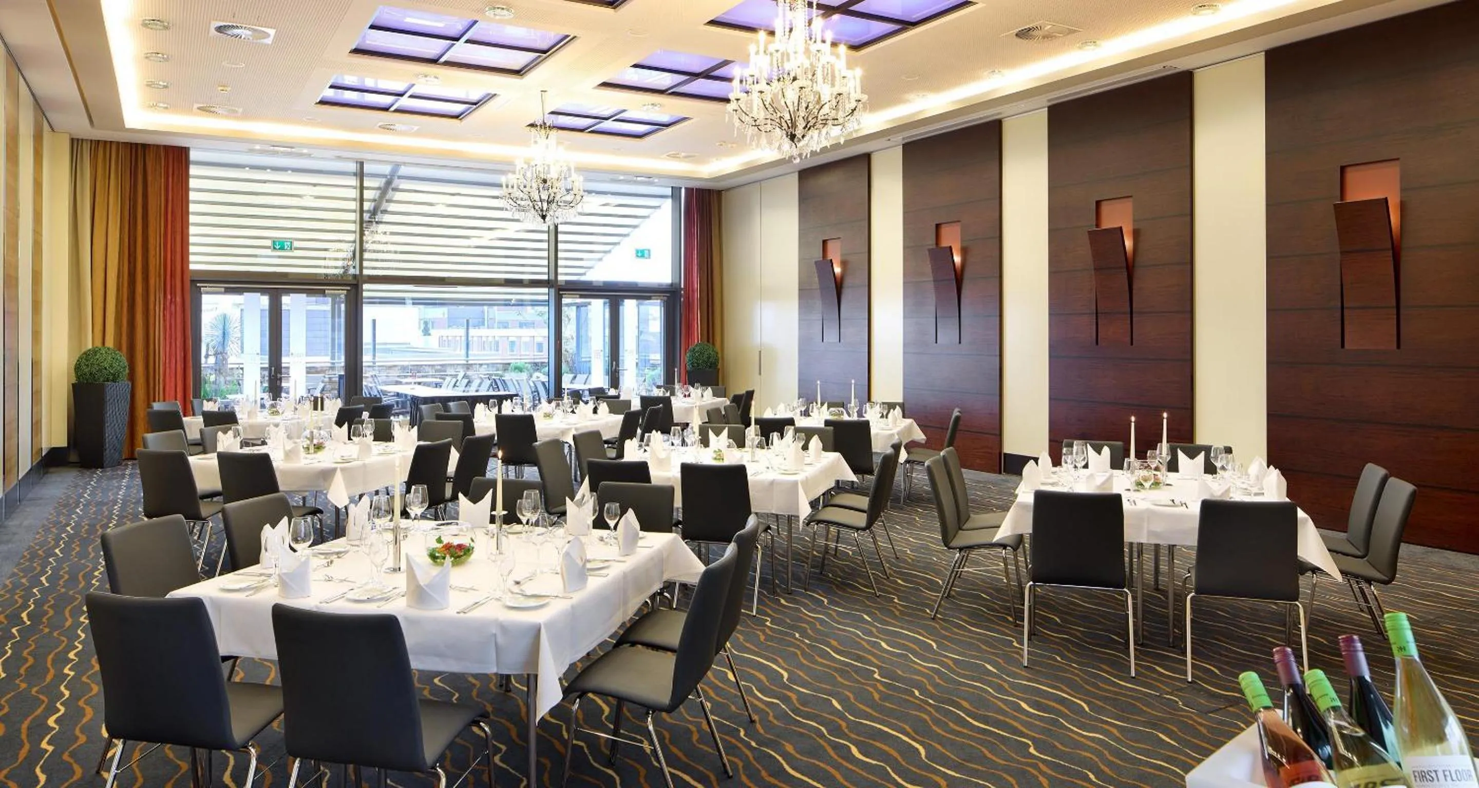 Banquet/Function facilities in Best Western Plus Arosa Hotel