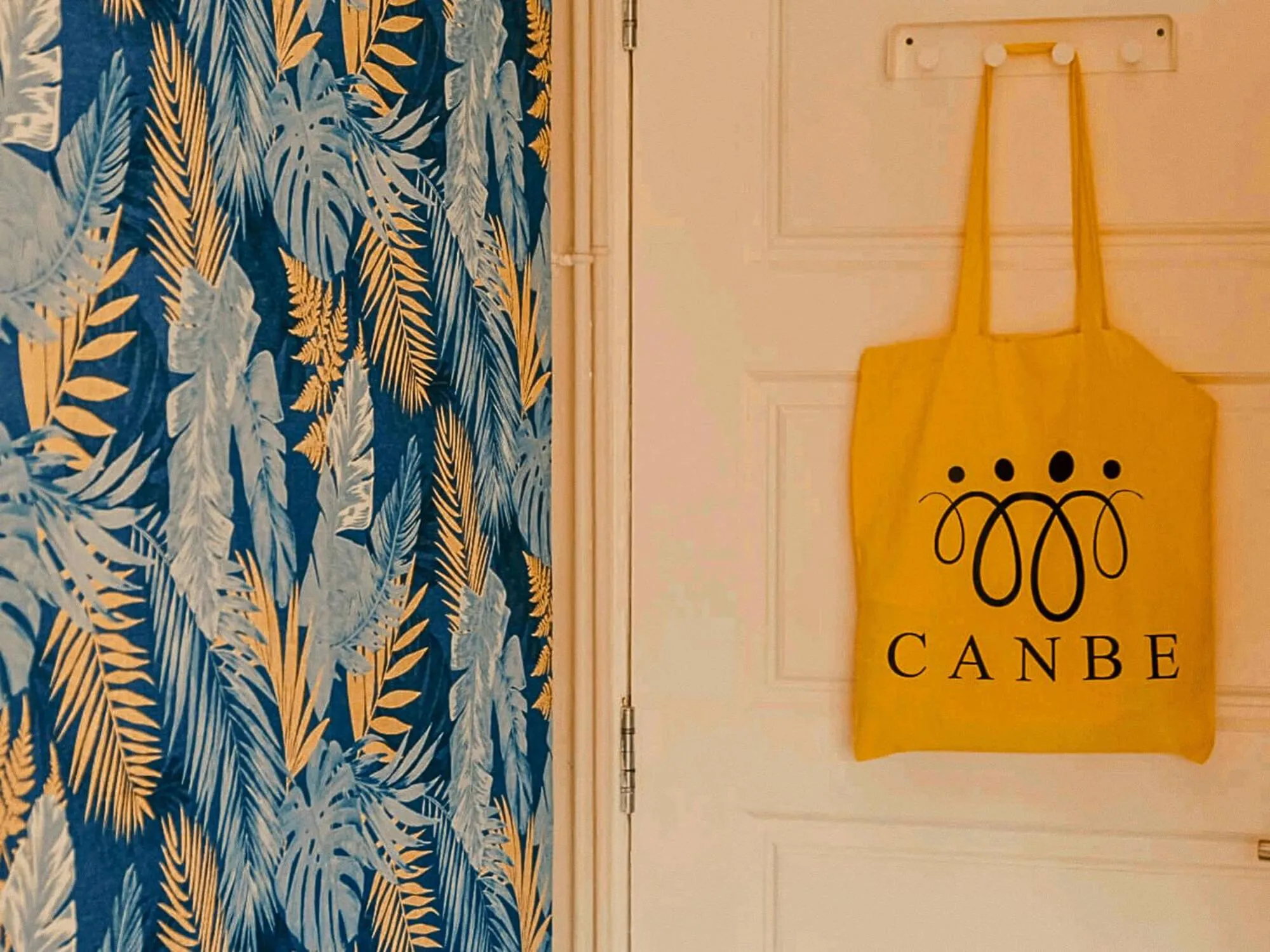 Decorative detail in Gardiner House Hostel