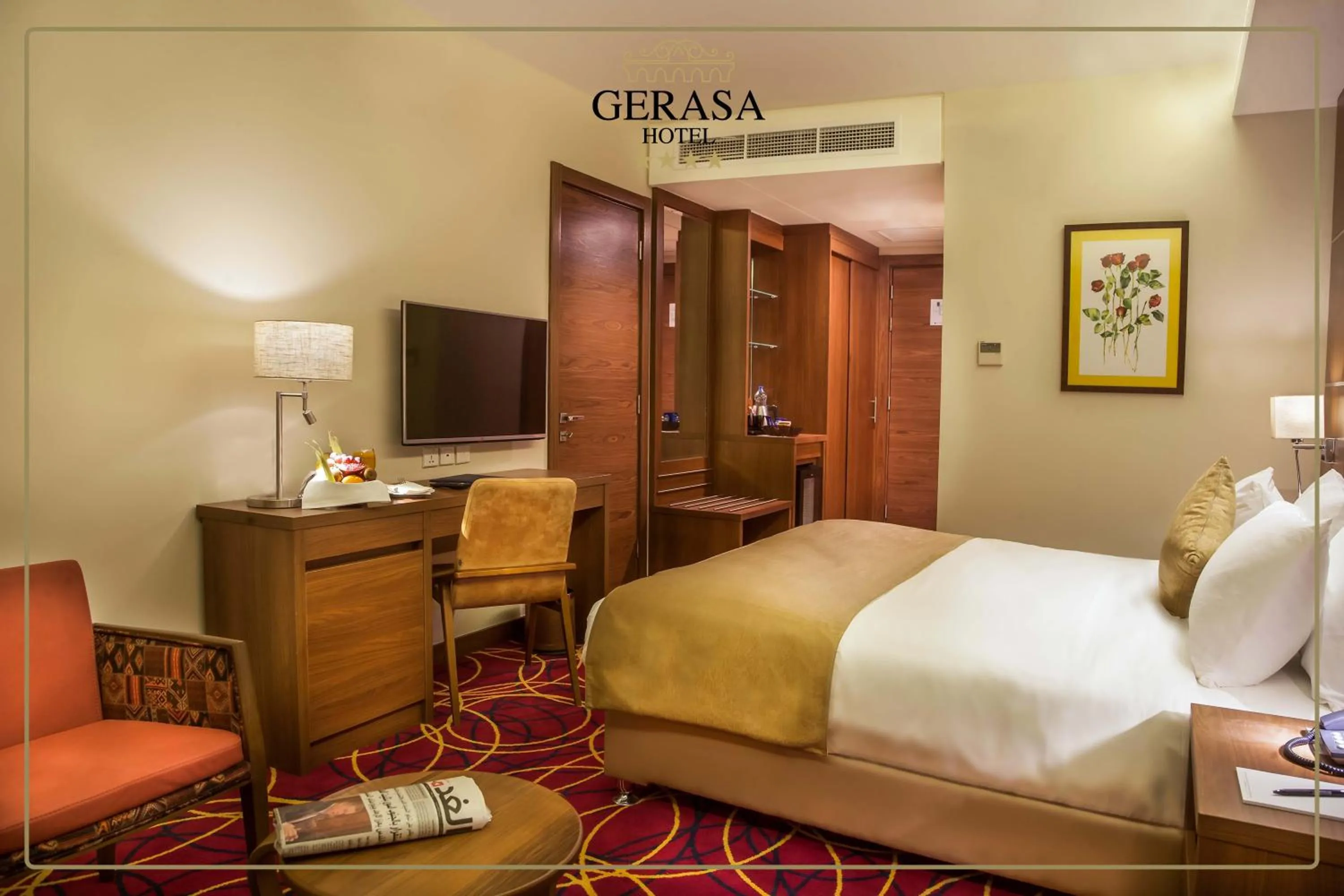 TV and multimedia, Bed in Gerasa Hotel
