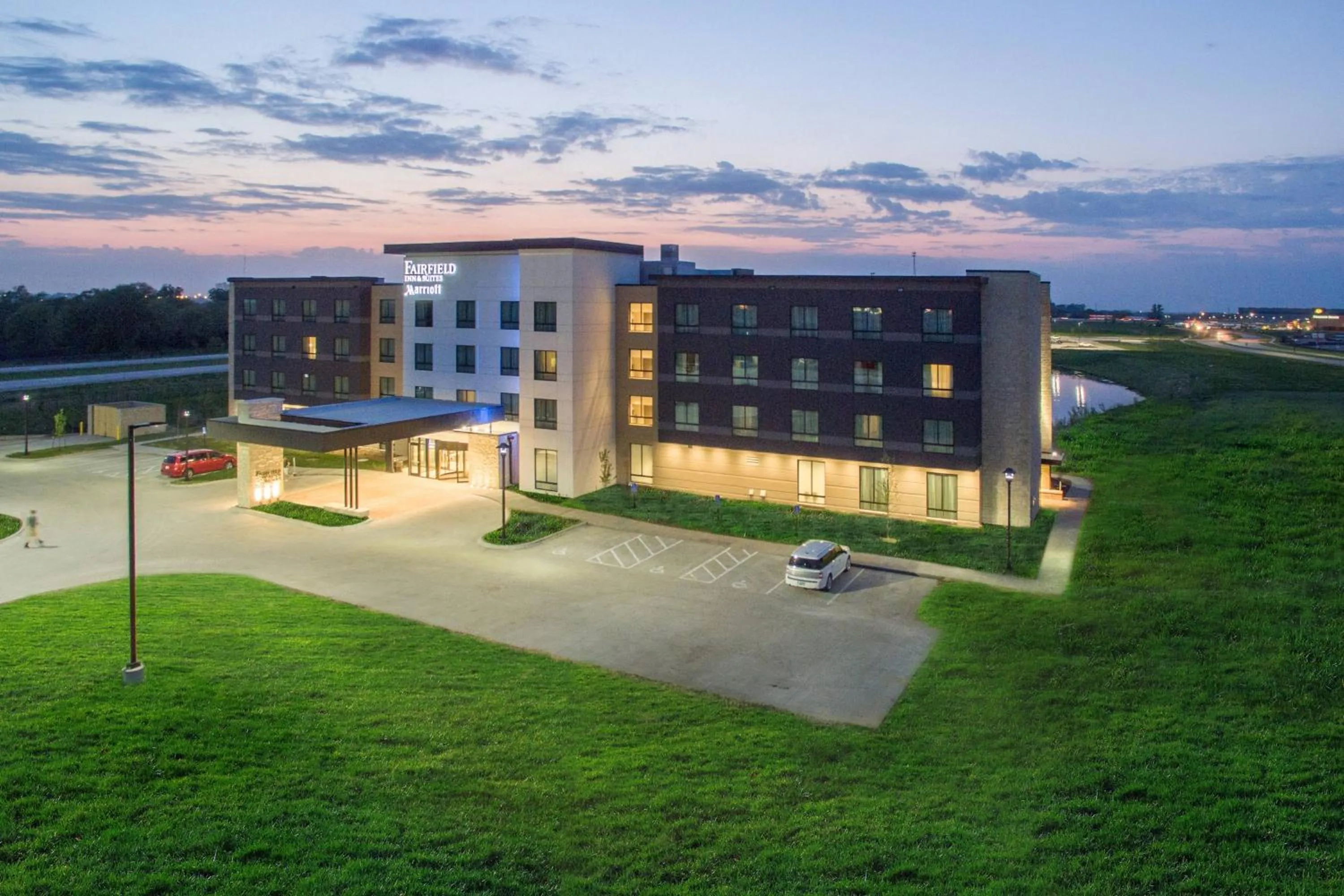 Property building in Fairfield Inn & Suites by Marriott Des Moines Altoona