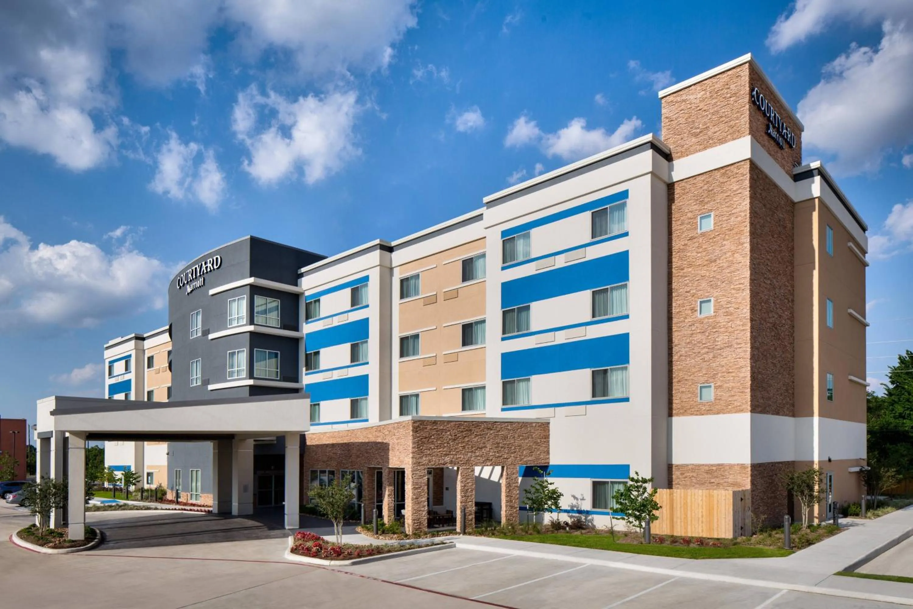 Property building in Courtyard by Marriott Houston Northwest/Cypress