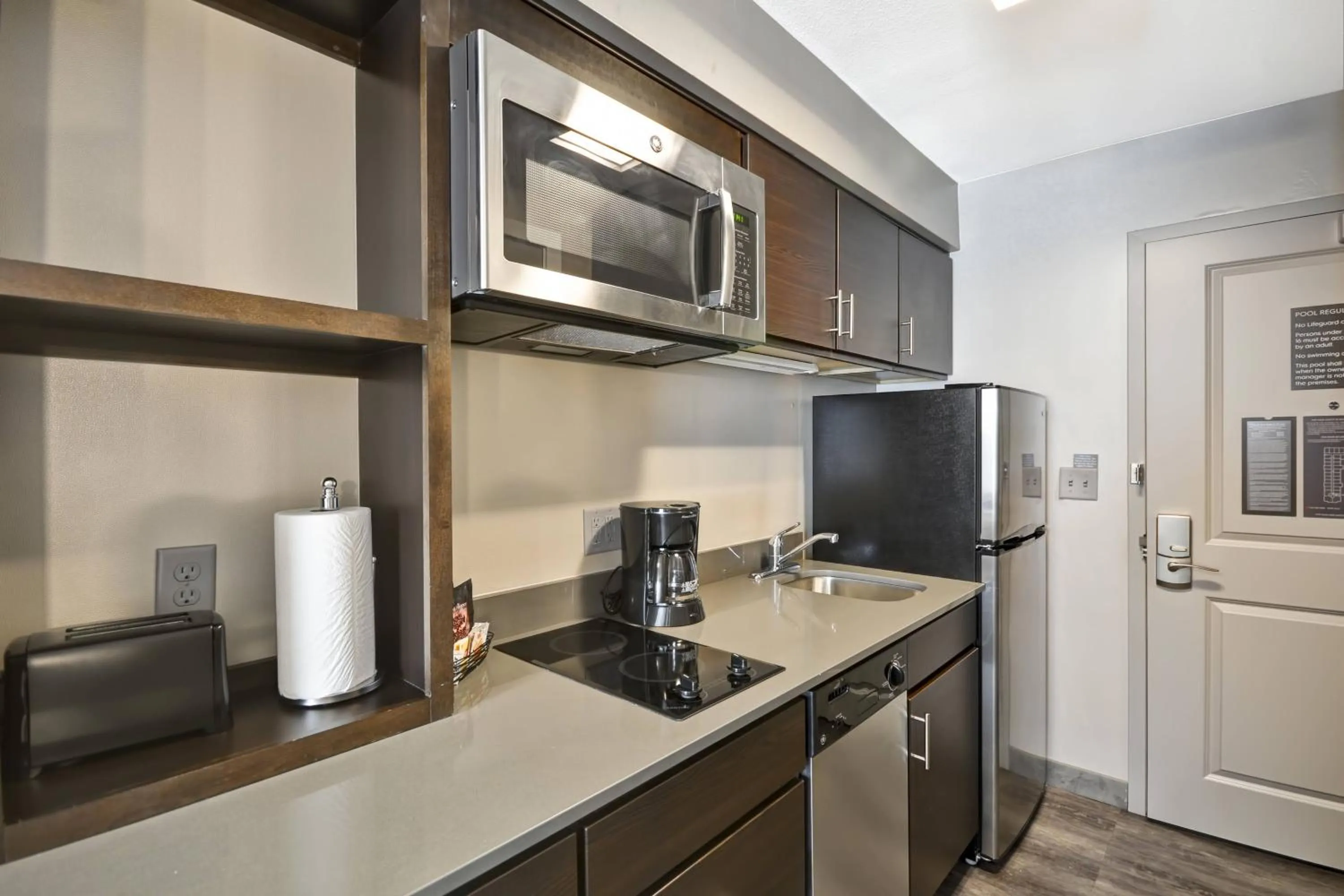 Kitchen or kitchenette in TownePlace Suites by Marriott Cranbury South Brunswick