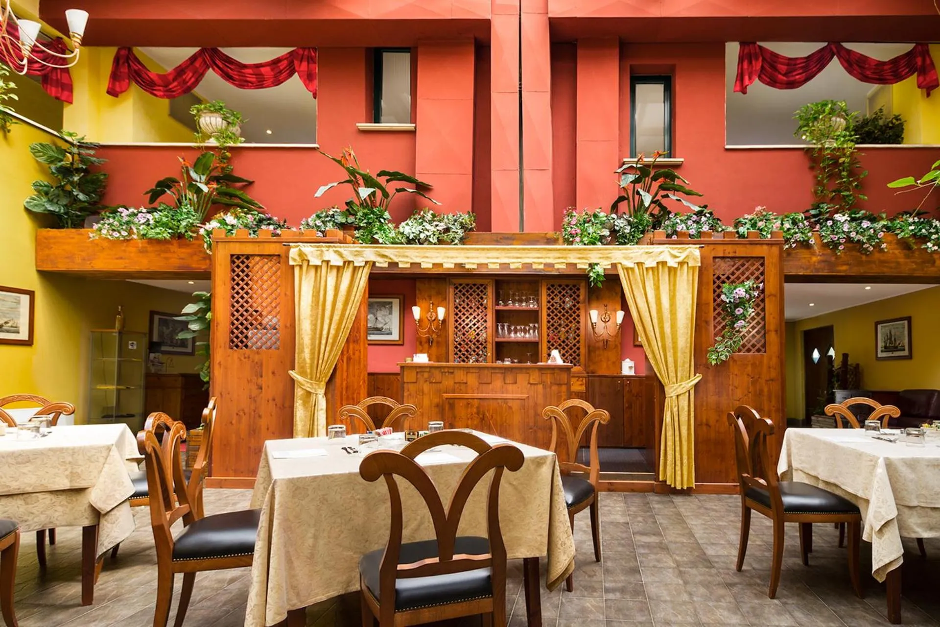 Restaurant/places to eat in Hotel Motel Del Duca-Pavia