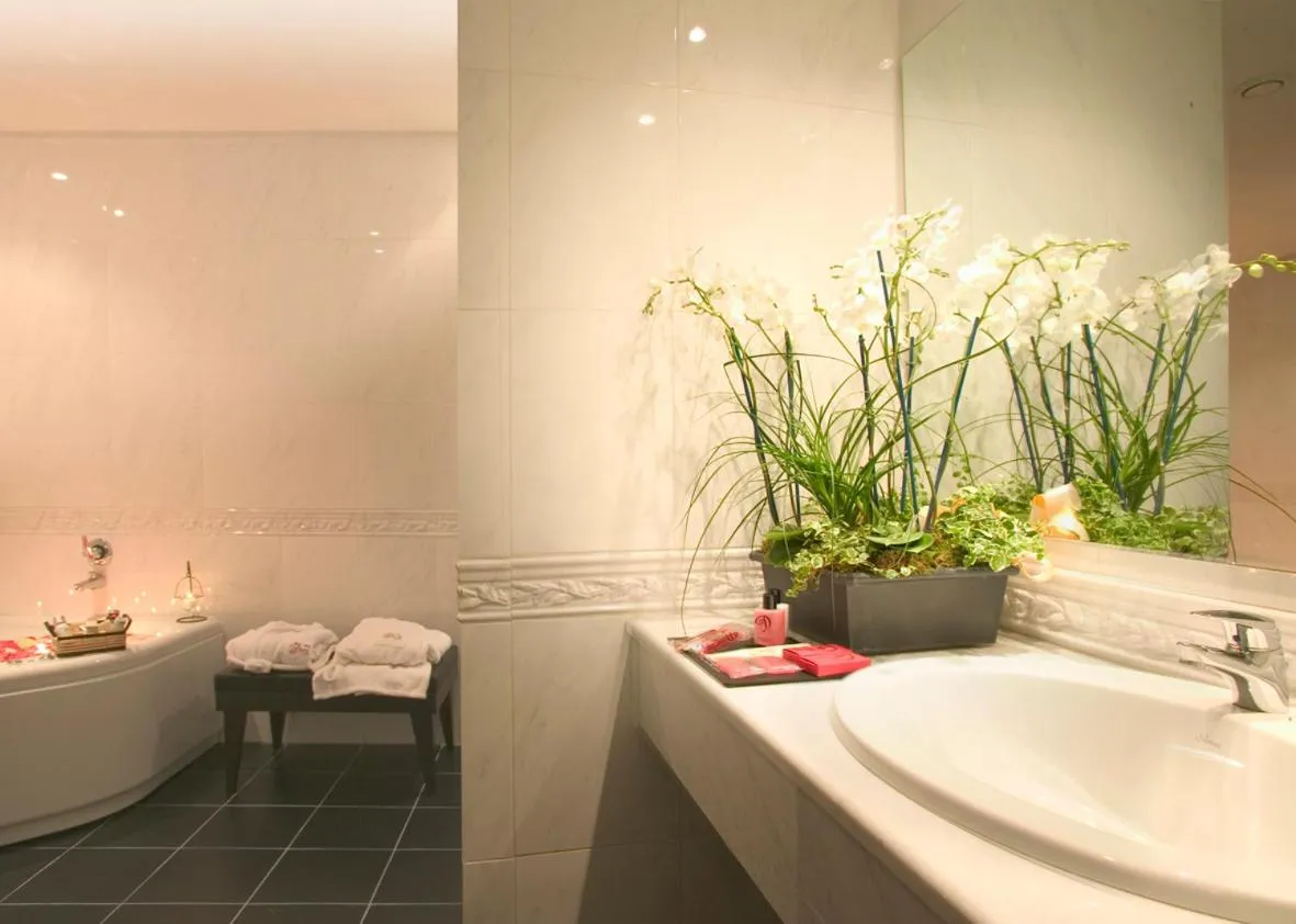 Bathroom in Hotel Motel Del Duca-Pavia