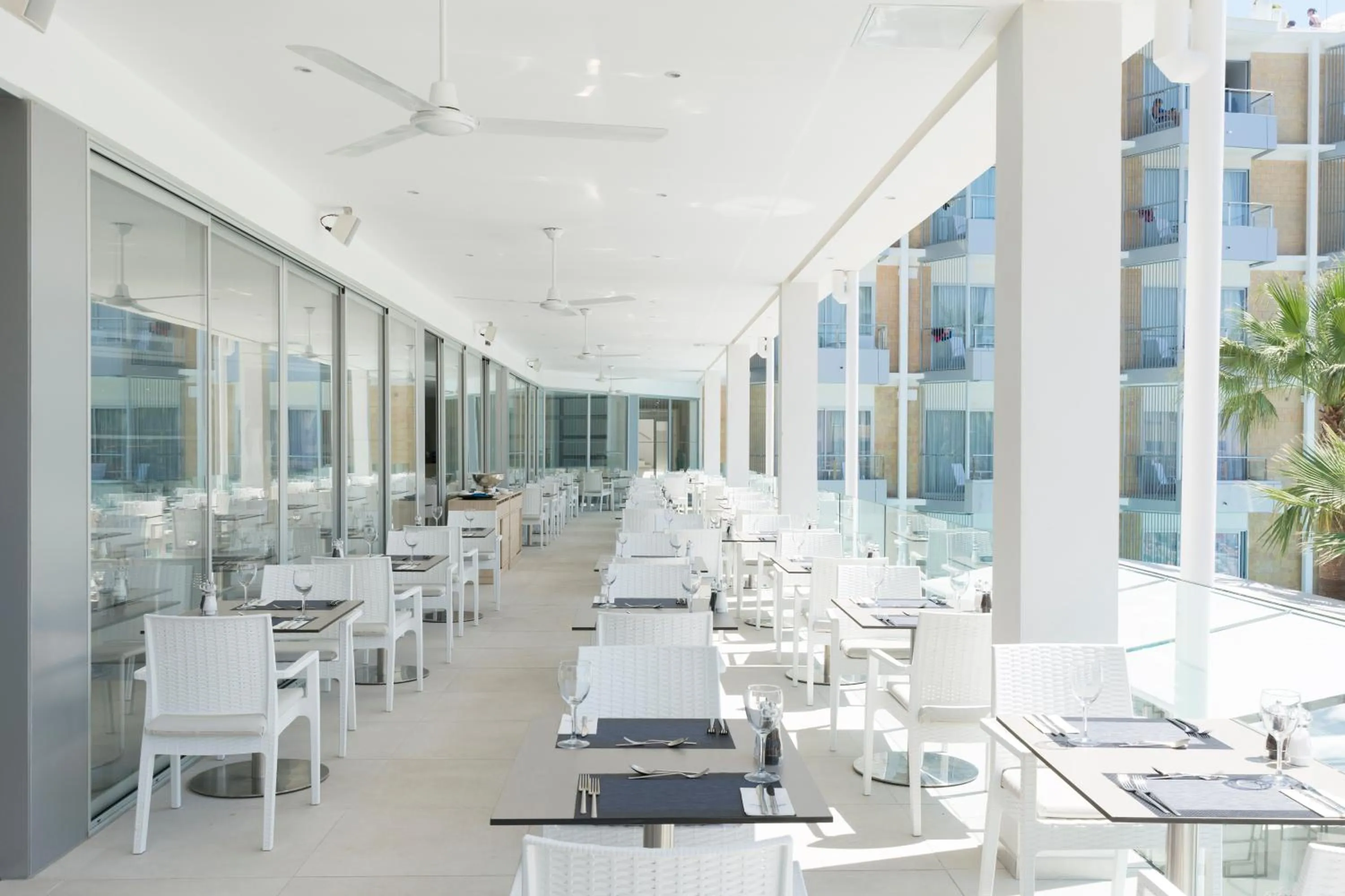 Restaurant/places to eat in Reverence Mare Hotel - Adults Only