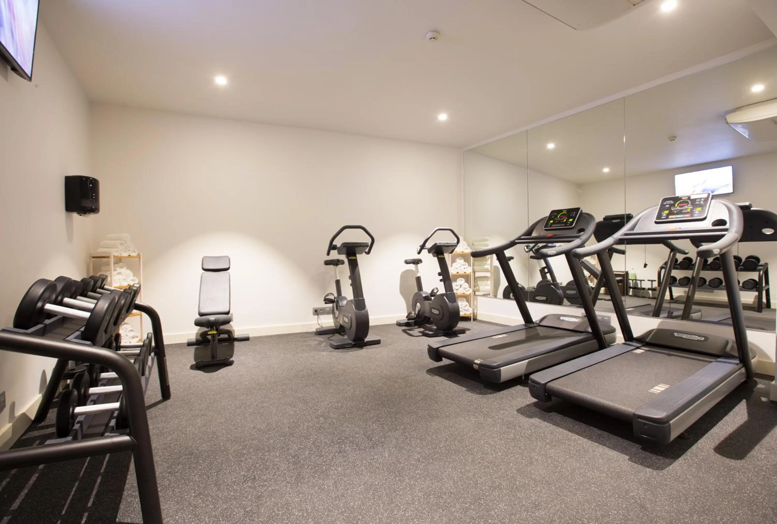 Fitness centre/facilities in Seen Hotel Abidjan Plateau