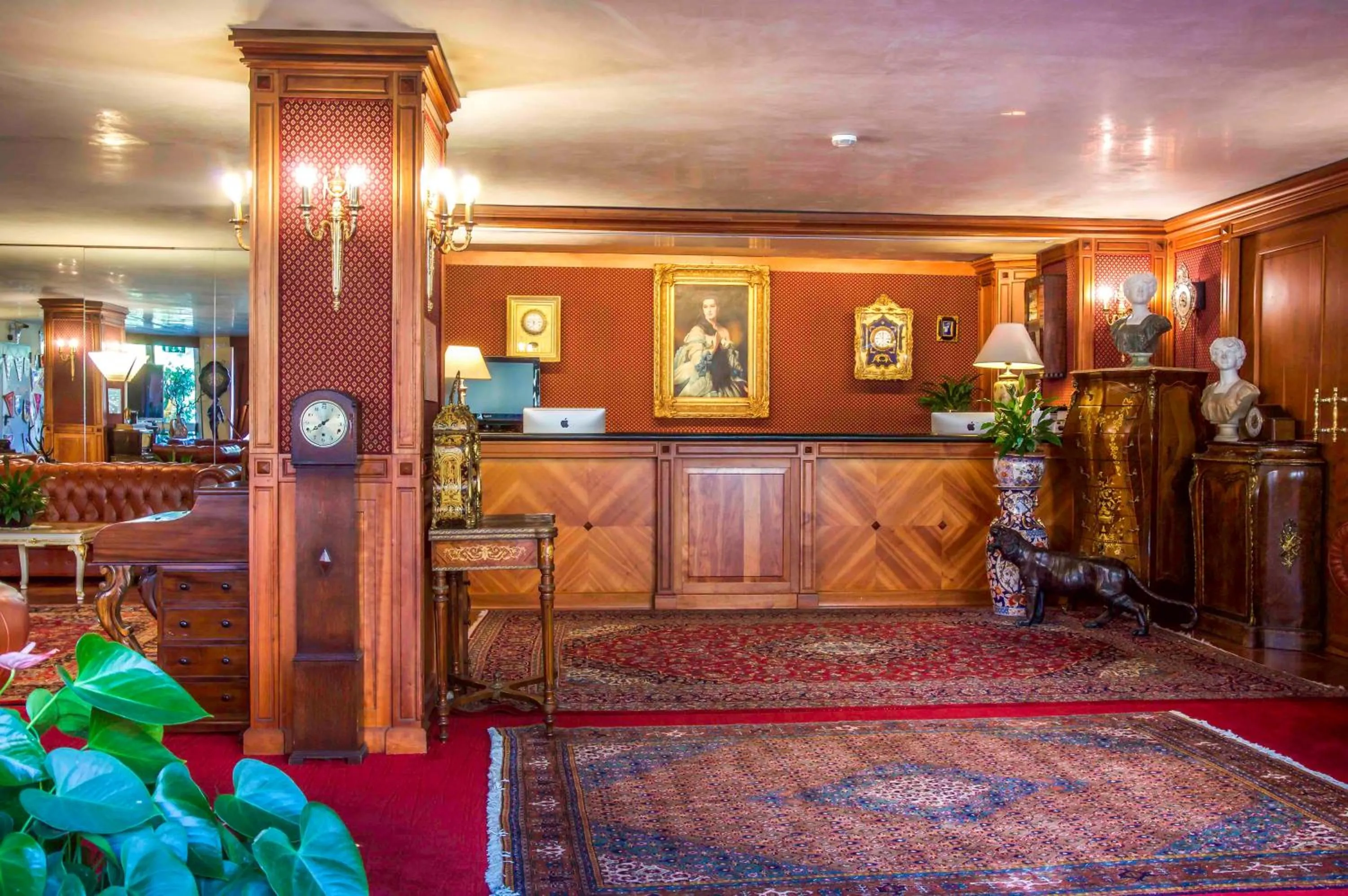 Lobby or reception in Hotel La Bussola