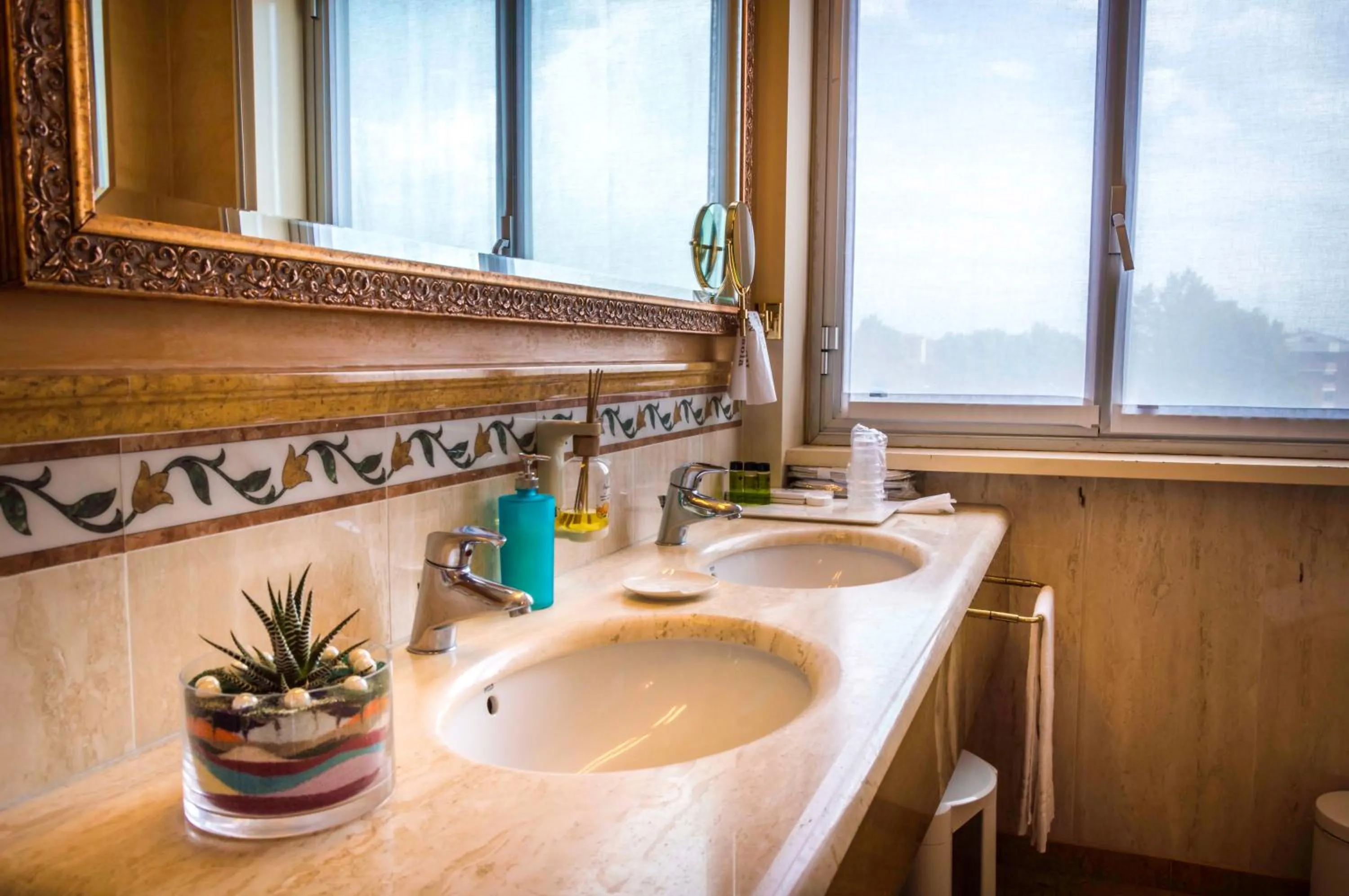 Bathroom in Hotel La Bussola