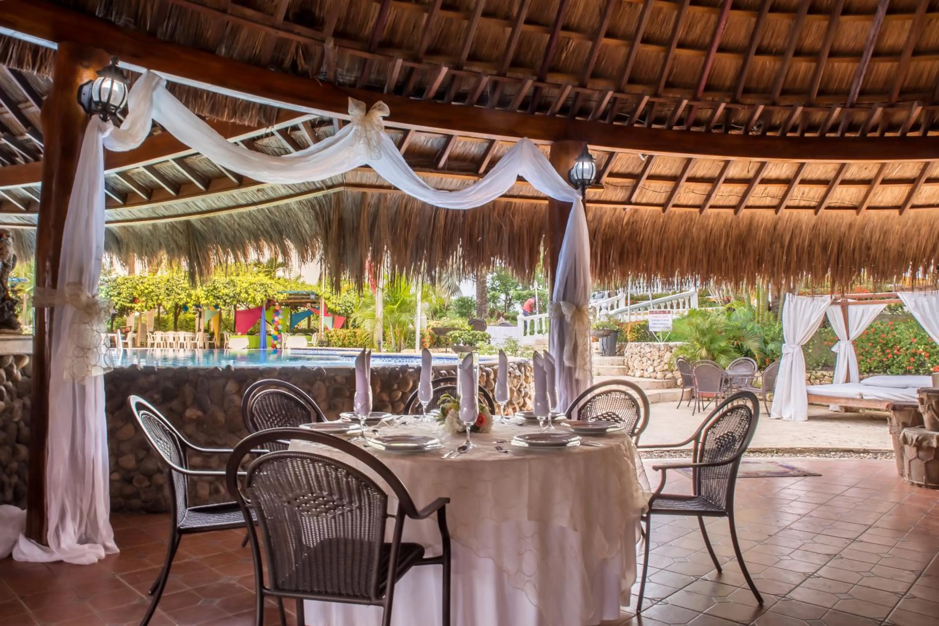 Restaurant/places to eat in Eco Hotel Villa Martha