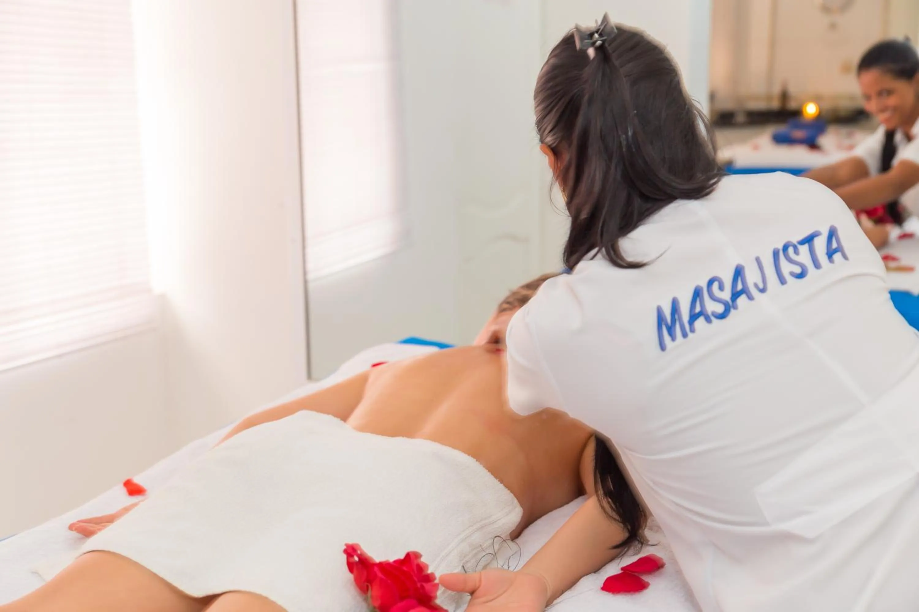 Spa and wellness centre/facilities in Eco Hotel Villa Martha