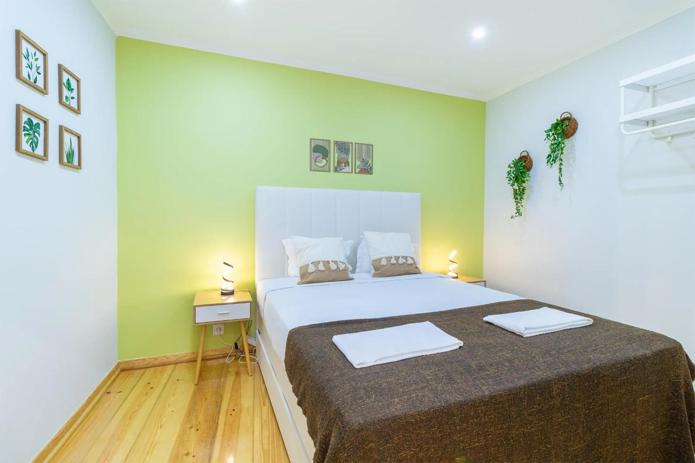Bed in Diario de Noticias by Central Hill Apartments