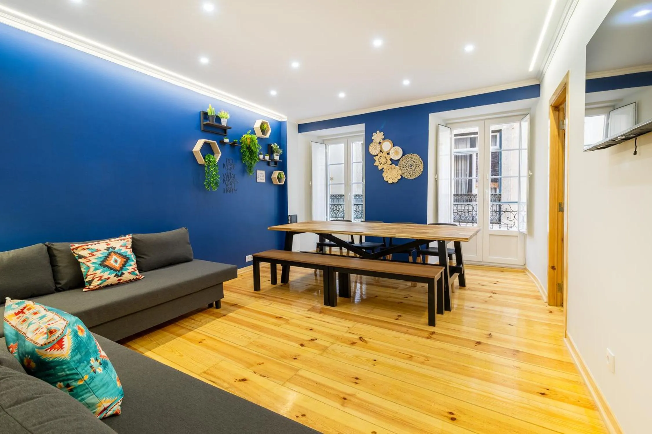 4-Bedroom Apartment- 2nd Floor in Diario de Noticias by Central Hill Apartments