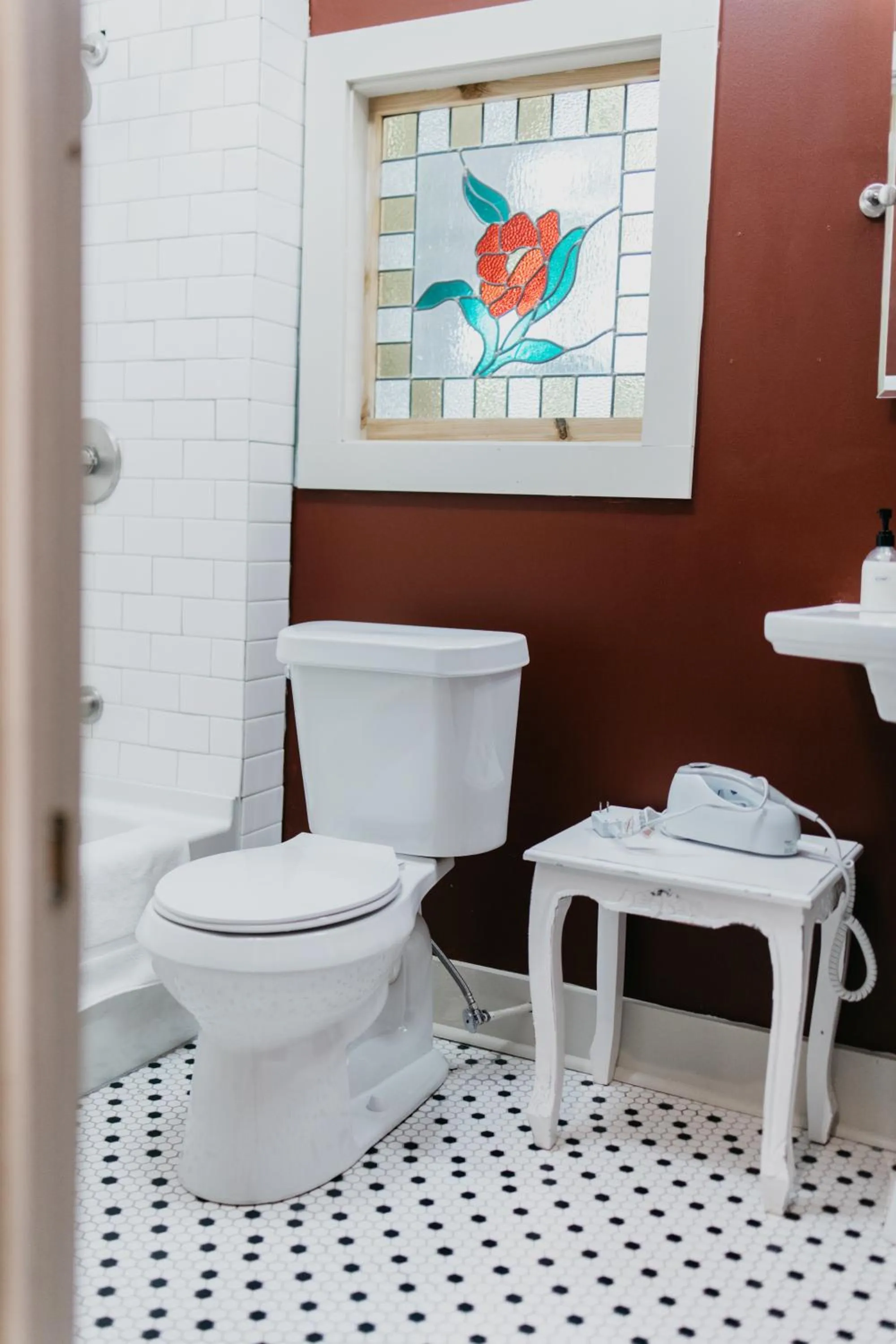 Toilet in Maison Mouton Bed & Breakfast