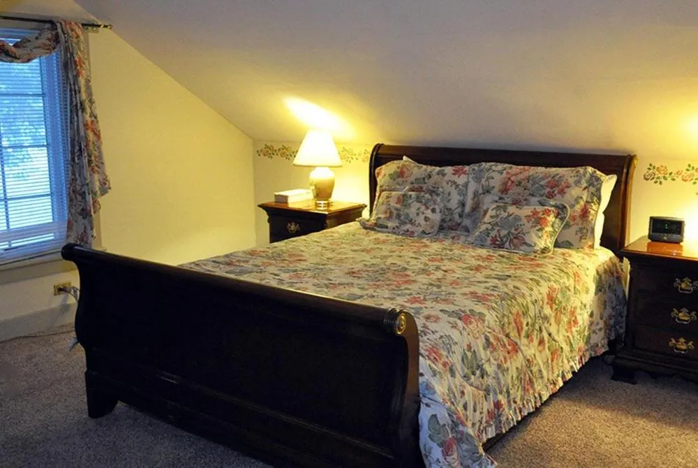 Bedroom, Bed in Arlington Inn & Spa