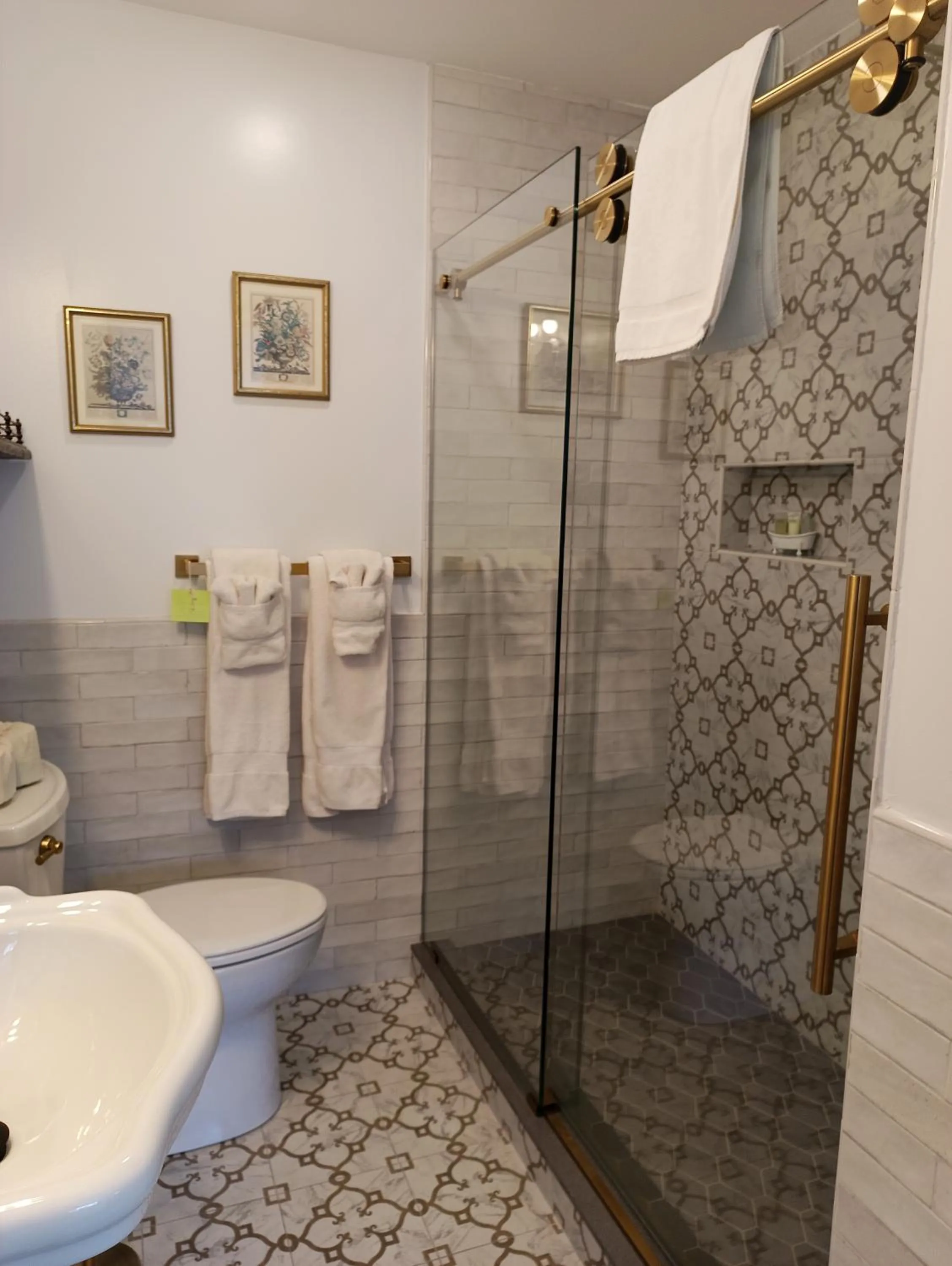 Bathroom in Arlington Inn & Spa