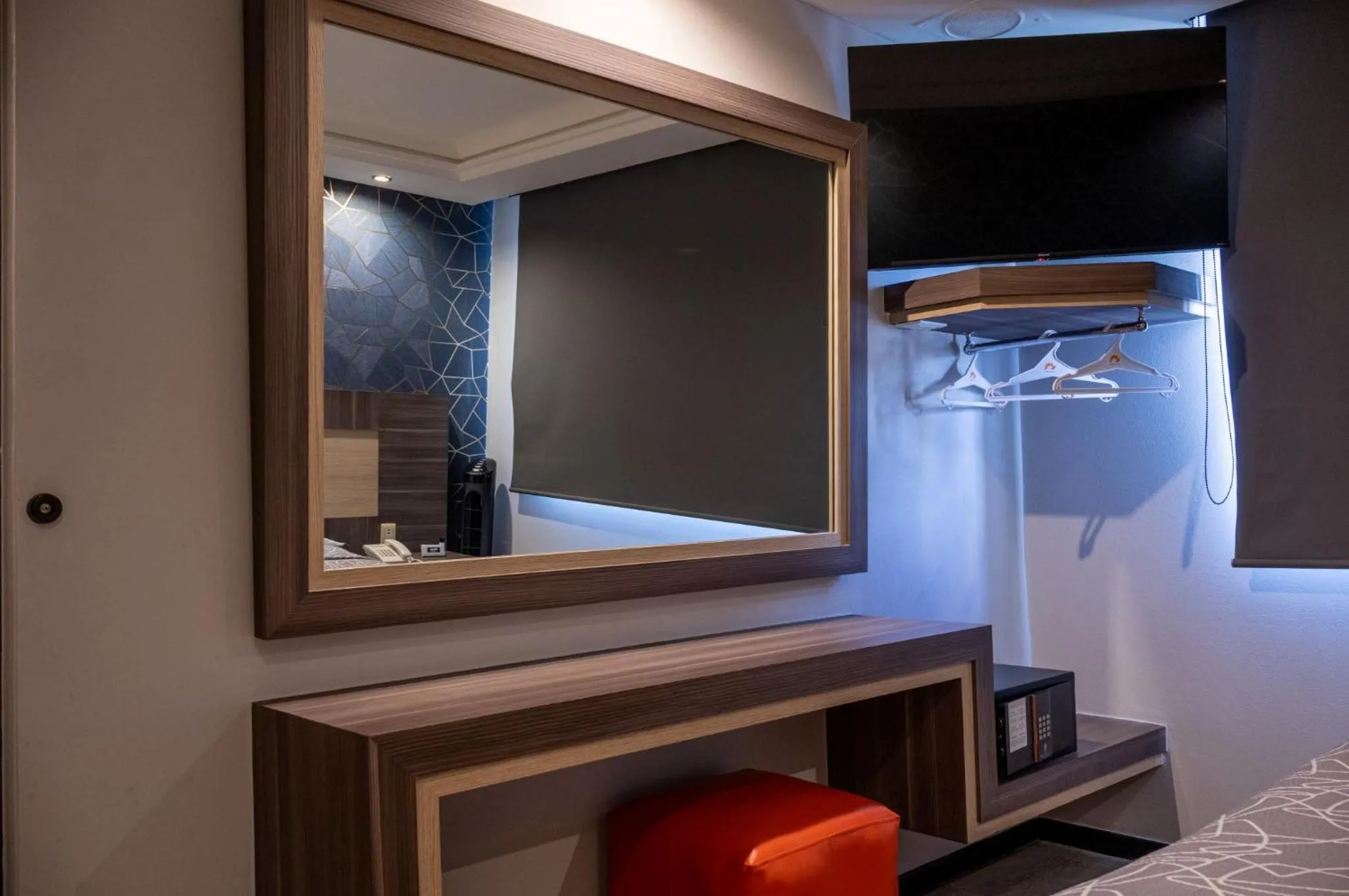 TV and multimedia, Bed in Hotel Villa del Mar