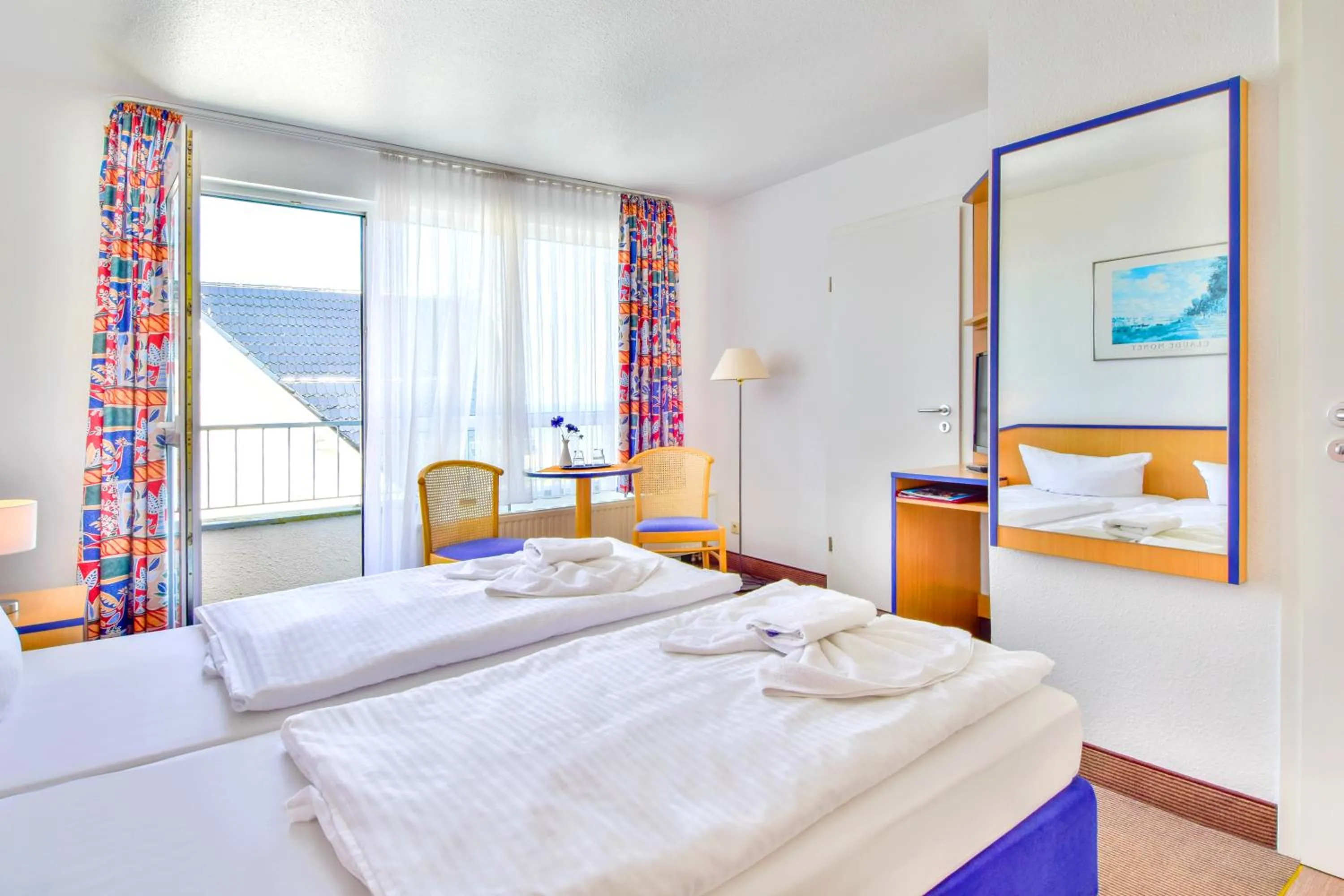 Photo of the whole room, Bed in Strandhotel Bansiner Hof