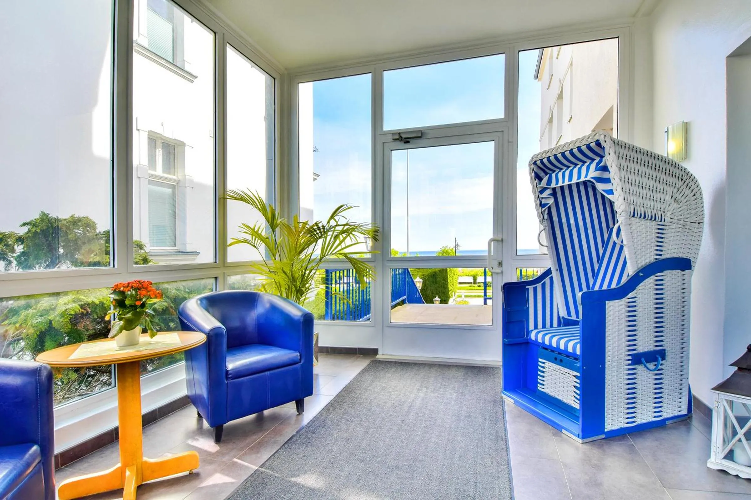 Lobby or reception in Strandhotel Bansiner Hof