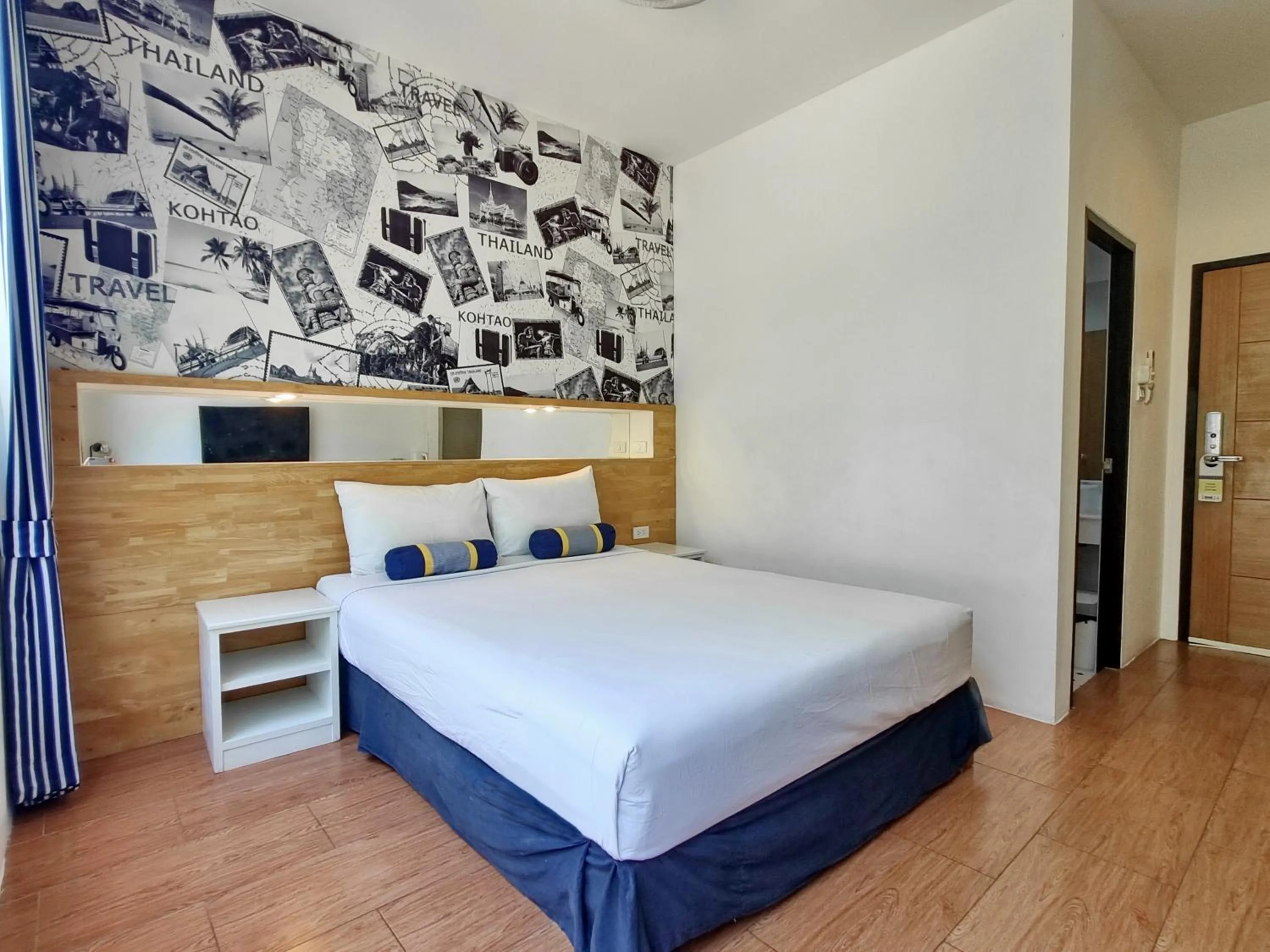 Bed in MAR24 Koh Tao Hotel