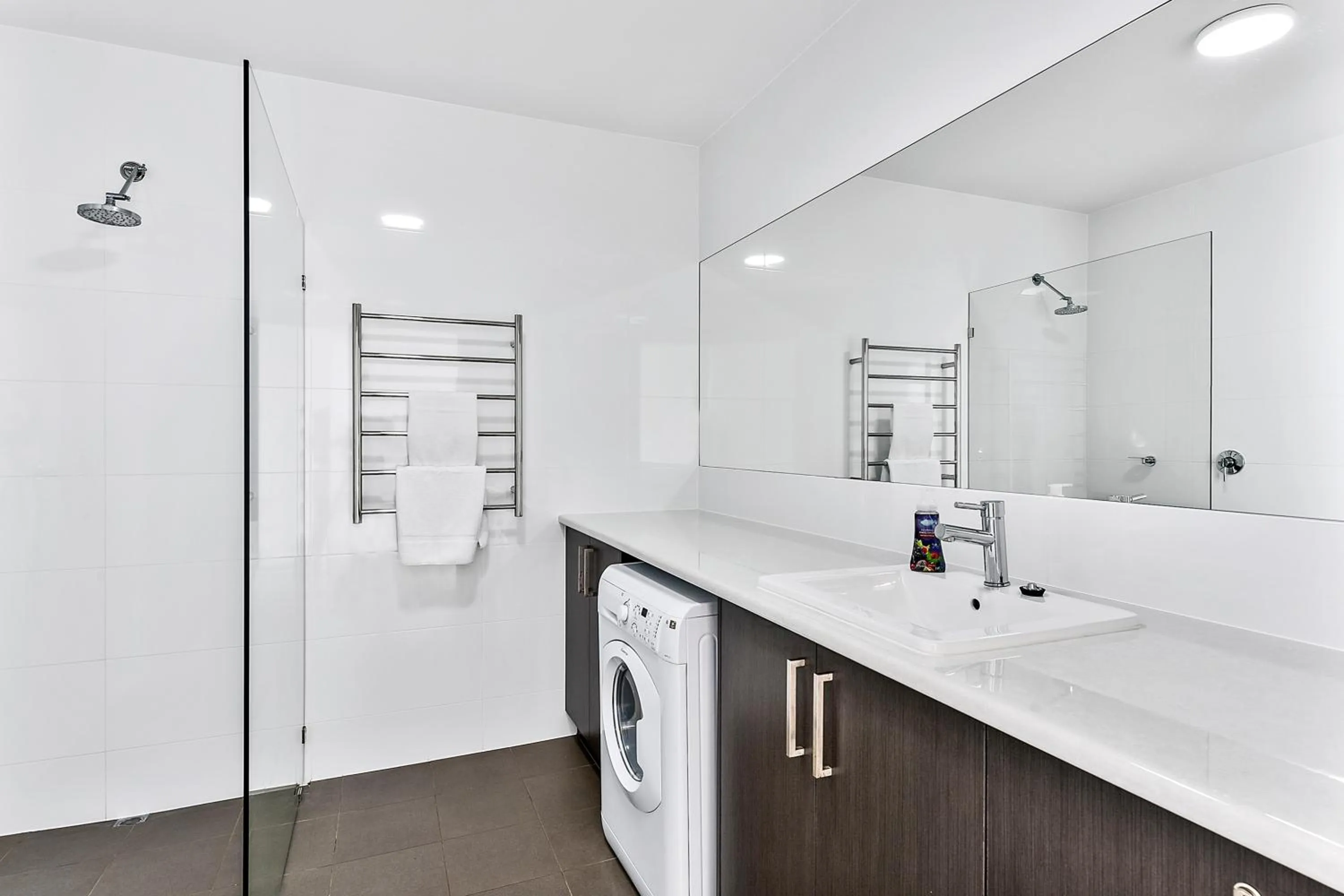 Bathroom in Robe Marina Accommodation