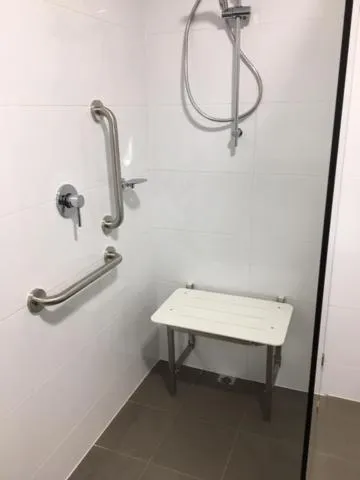 Shower in Robe Marina Accommodation