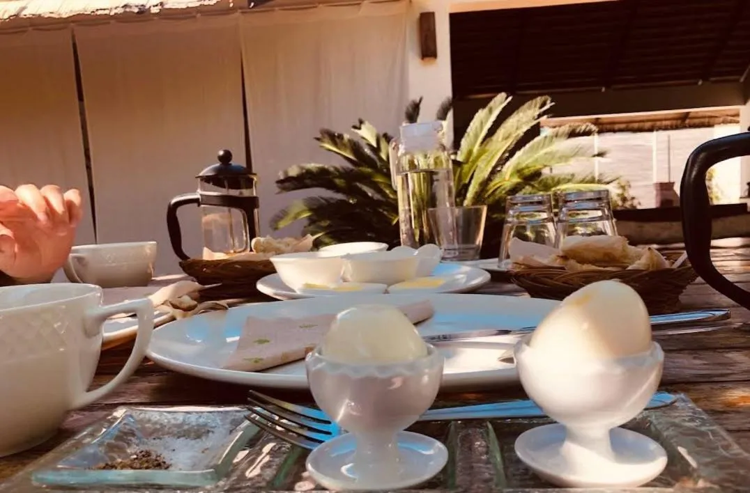 Breakfast in Villa Kalachuchi V.K