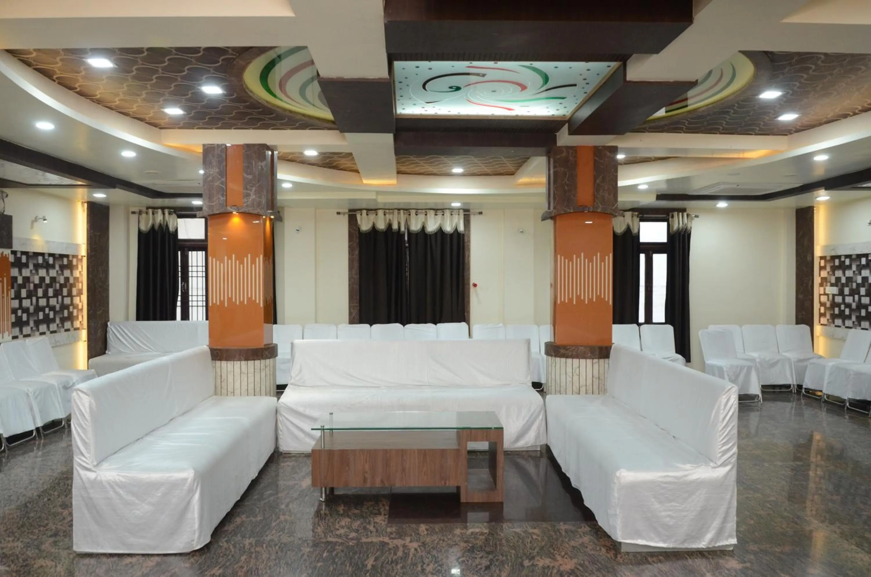 Banquet/Function facilities in Hotel Rahil Palace