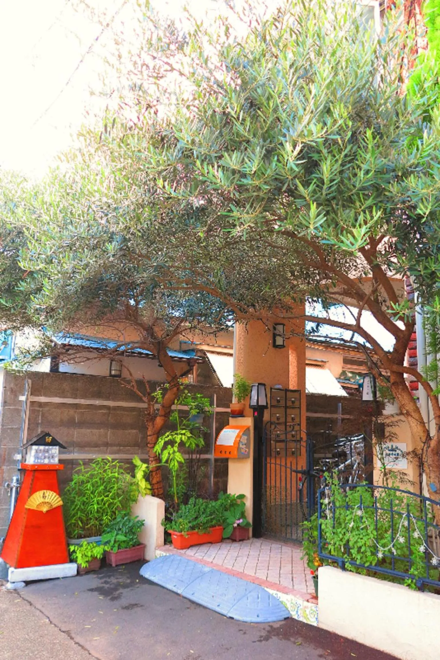 Facade/entrance in Tokyo8home Hachioji 東京民宿 八王子之家