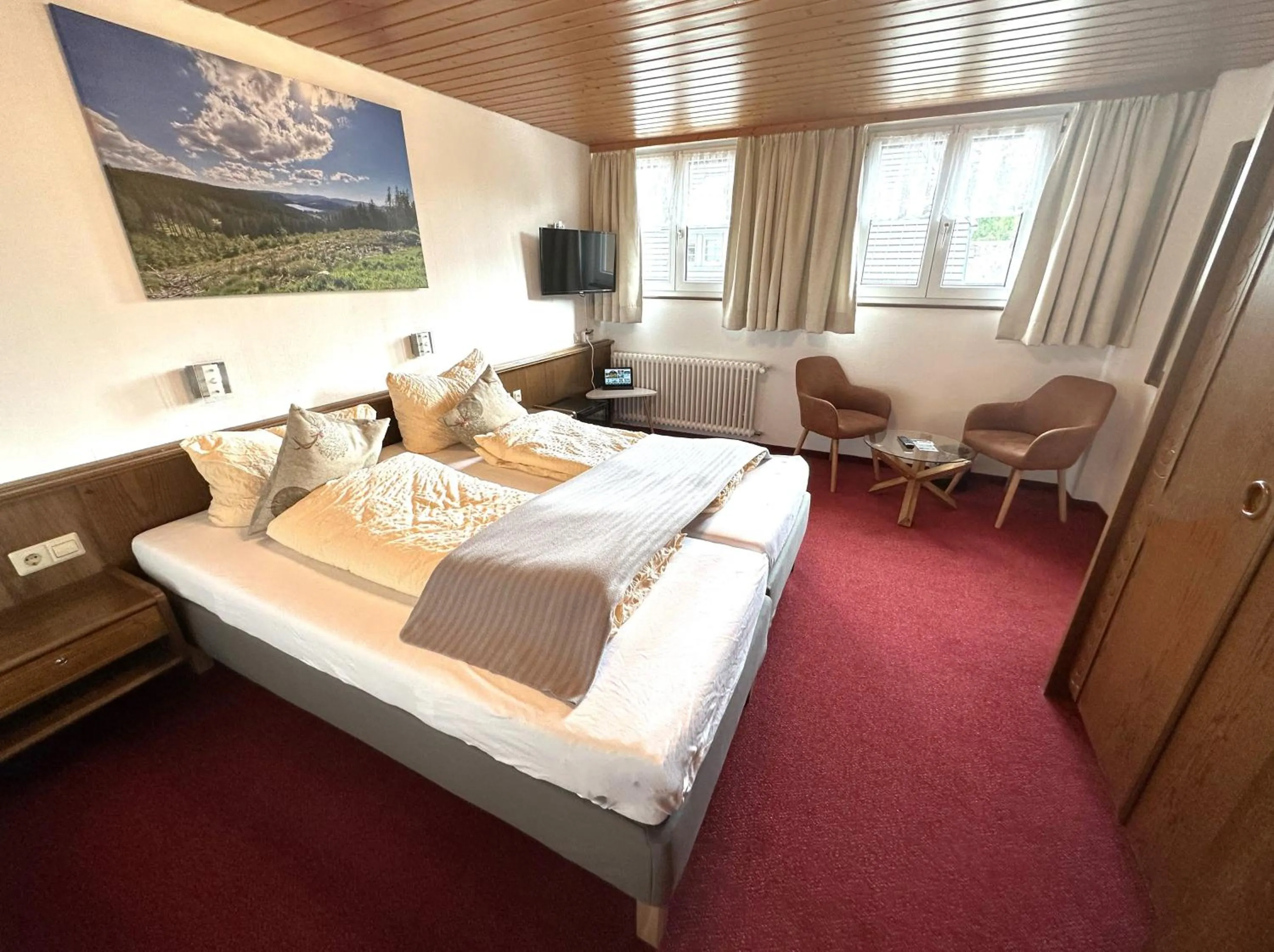 Photo of the whole room, Bed in Hotel Zartenbach