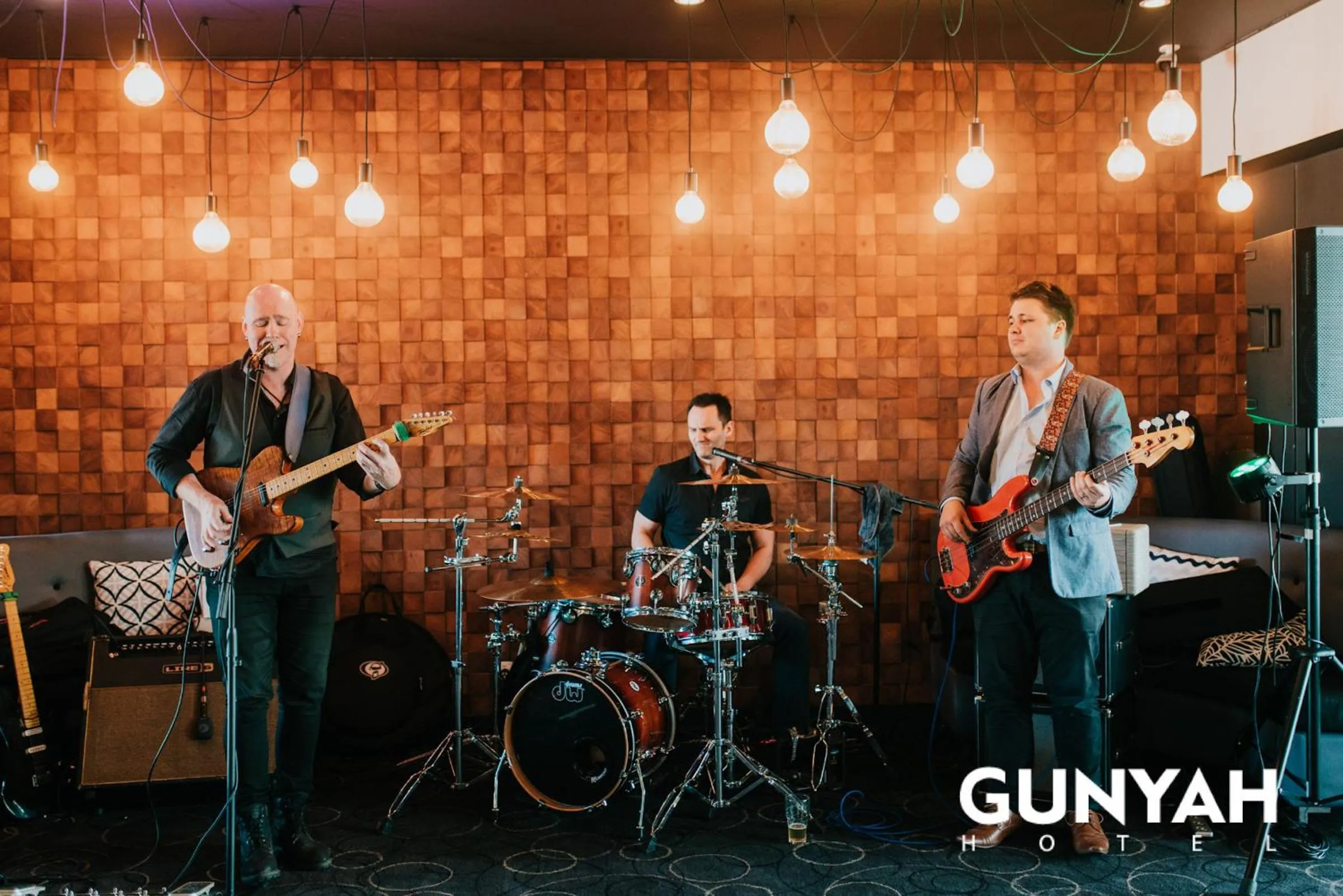 Entertainment in Gunyah Hotel