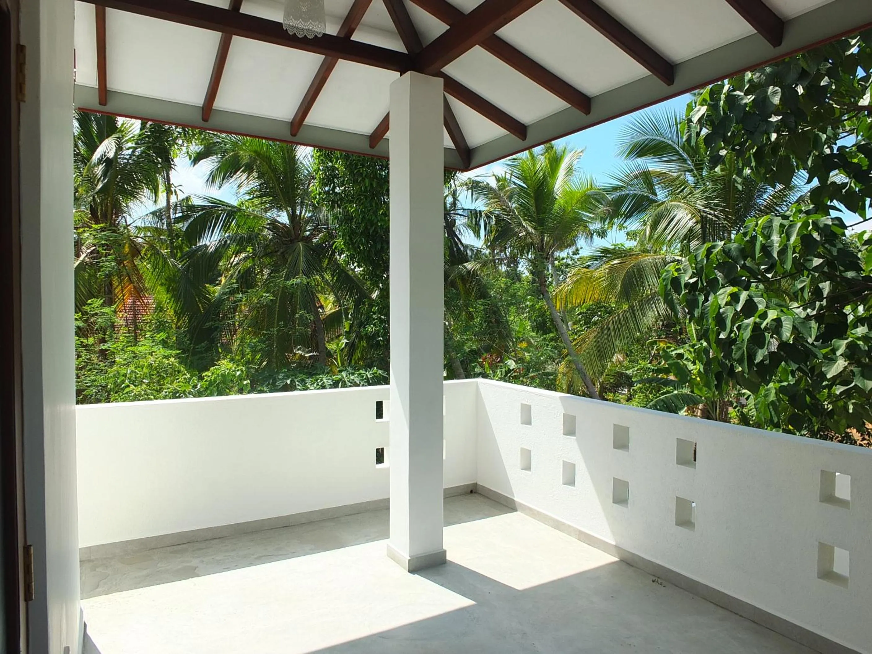 Balcony/Terrace in Emildale Villa