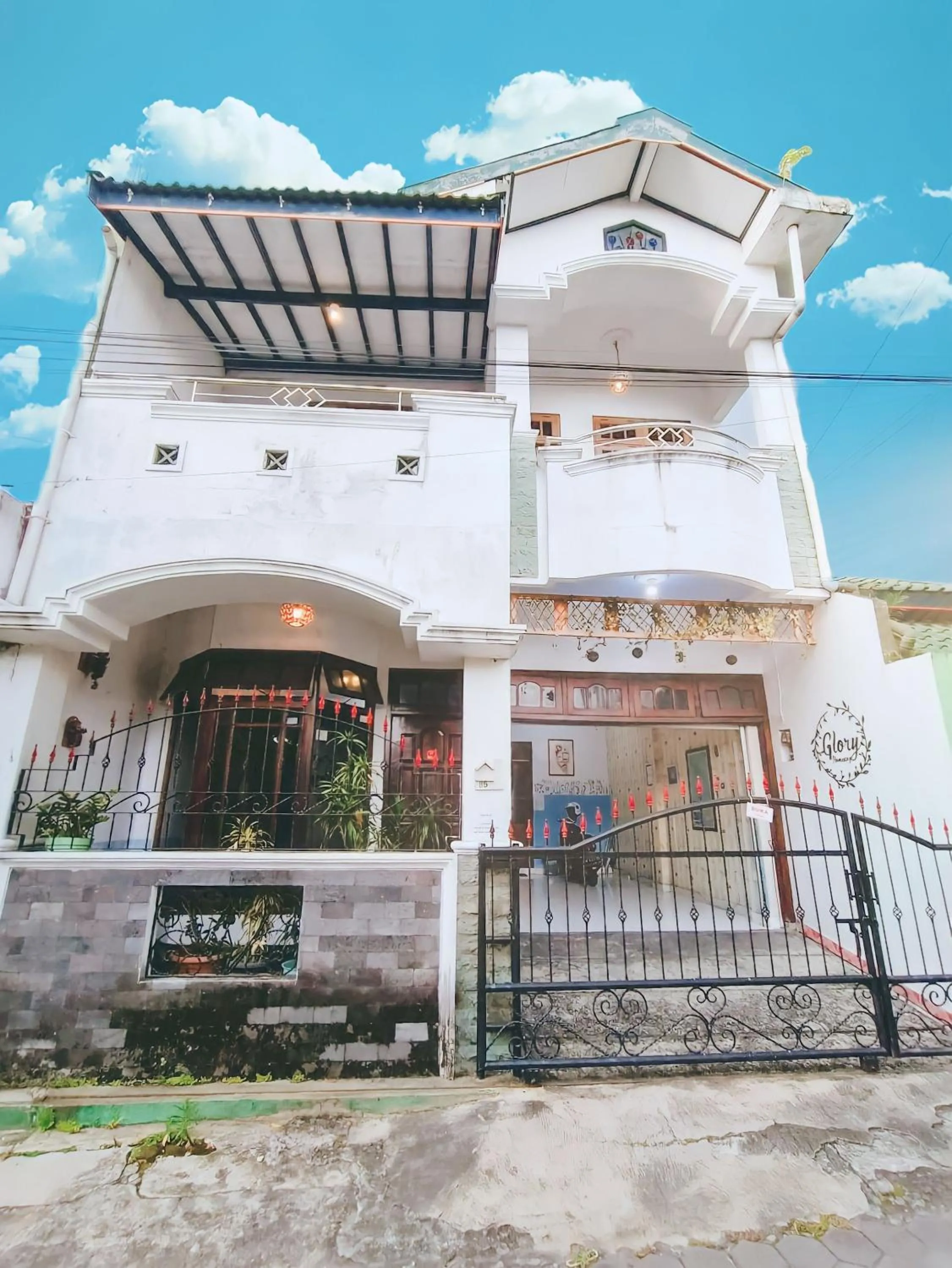 Property building in Glory Homestay