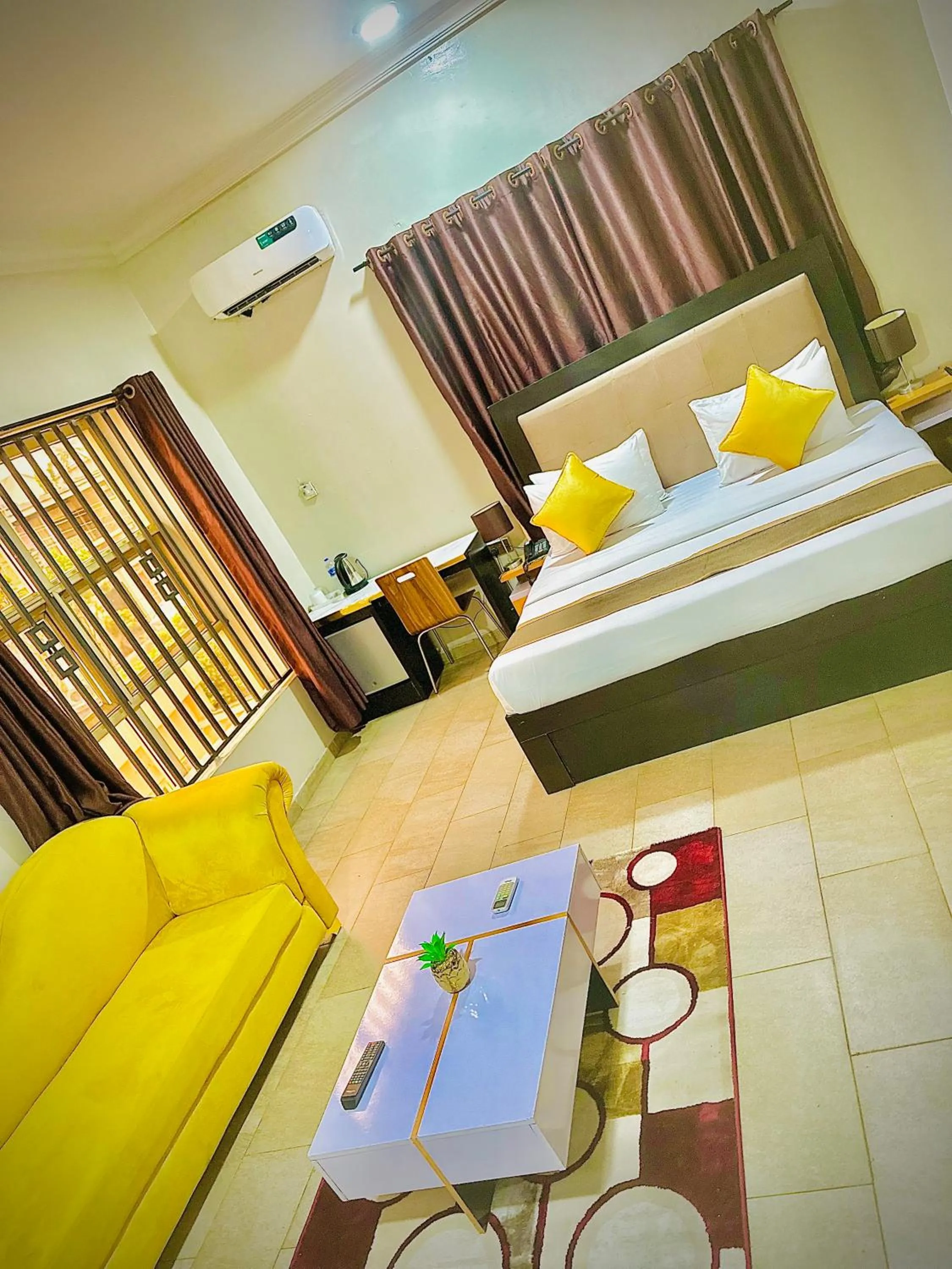 Bedroom, Bed in Posh Hotel and Suites Ikeja