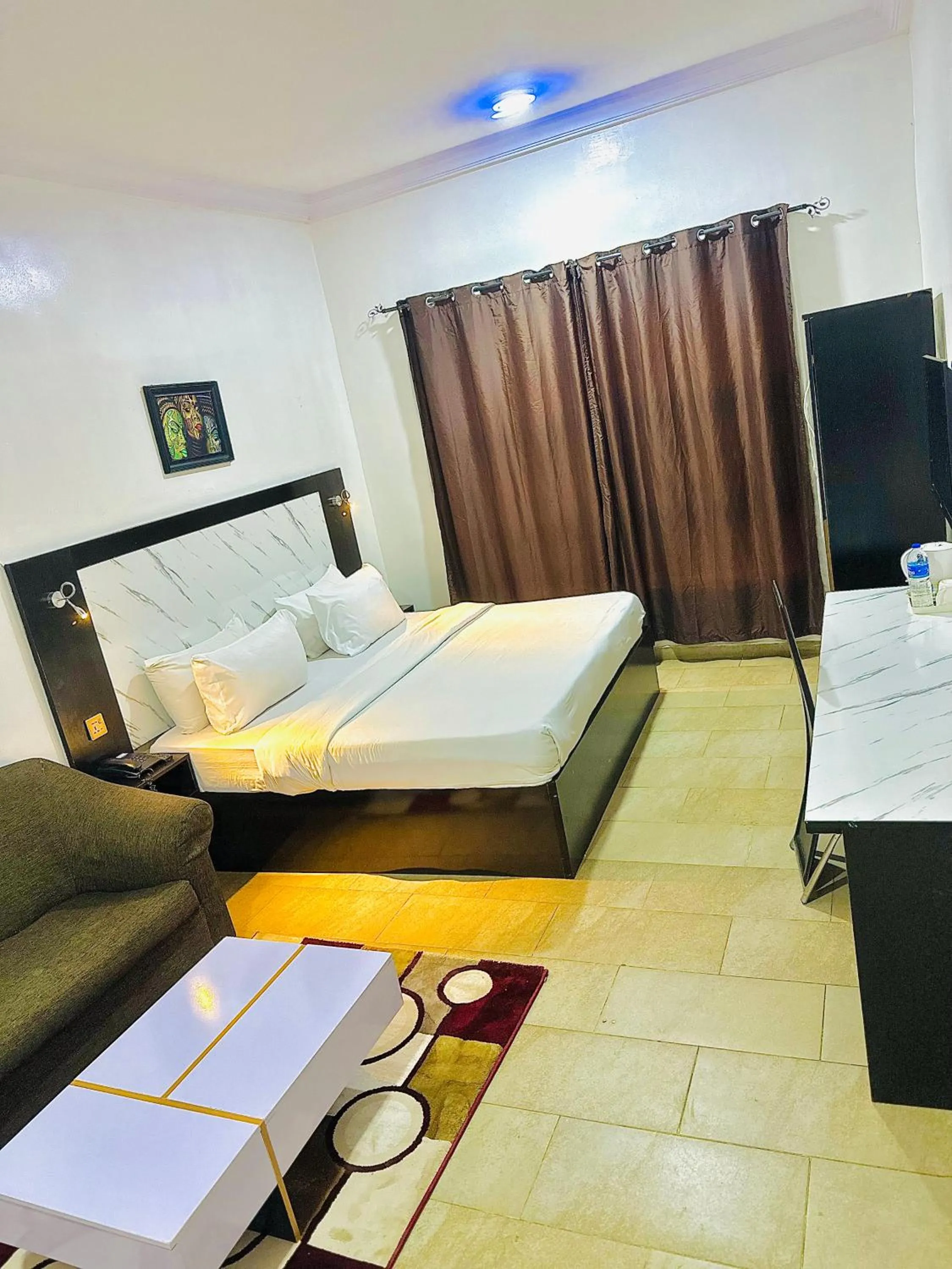 Bedroom, Bed in Posh Hotel and Suites Ikeja