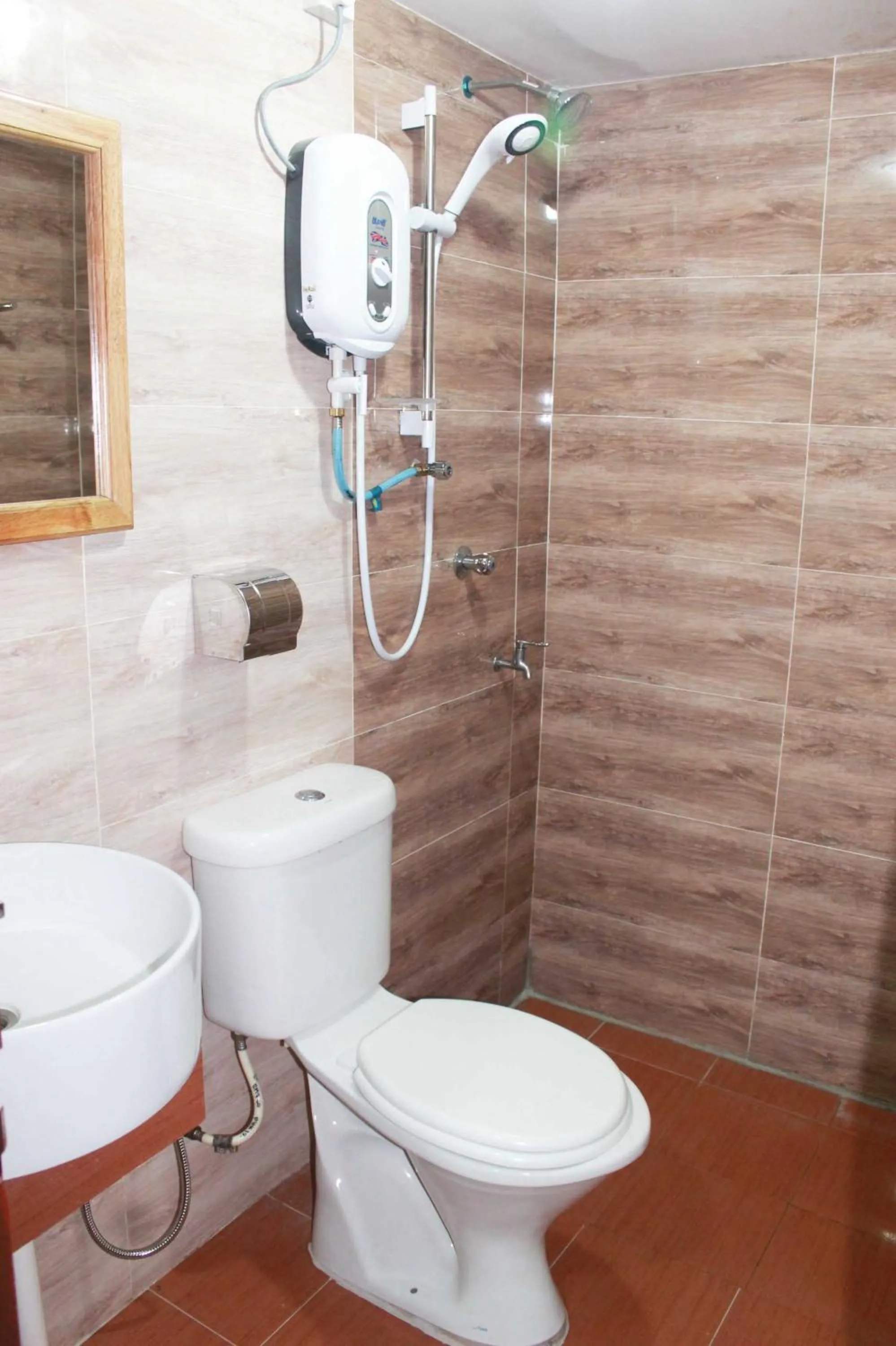 Bathroom in AM Transit Inn Kuala Terengganu